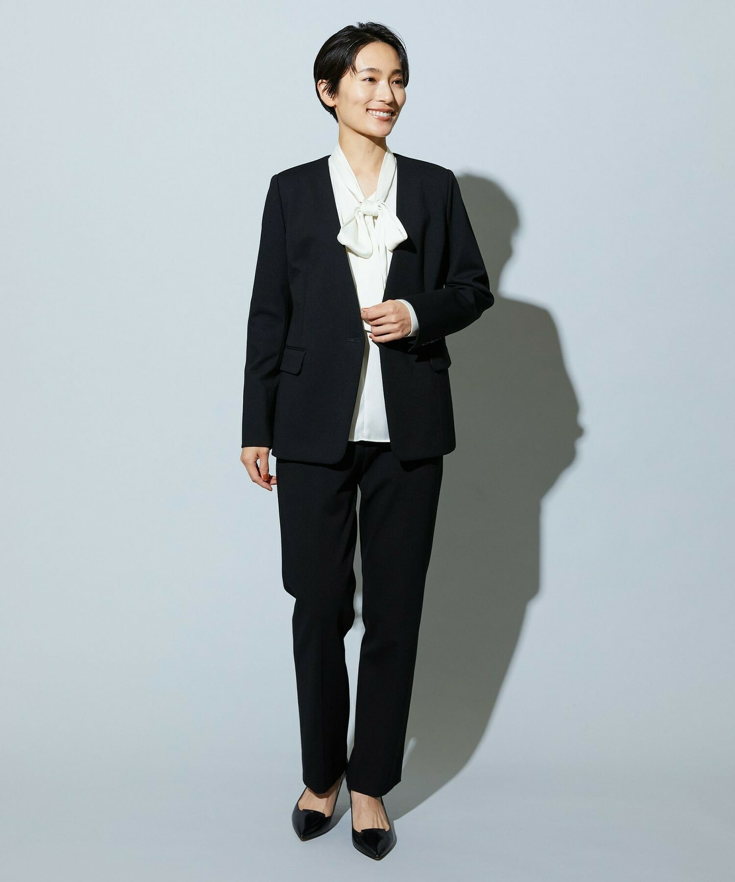 【wb】wb ハイゲージポンチタイトストレートパンツ 詳細画像 チャコールグレー 18