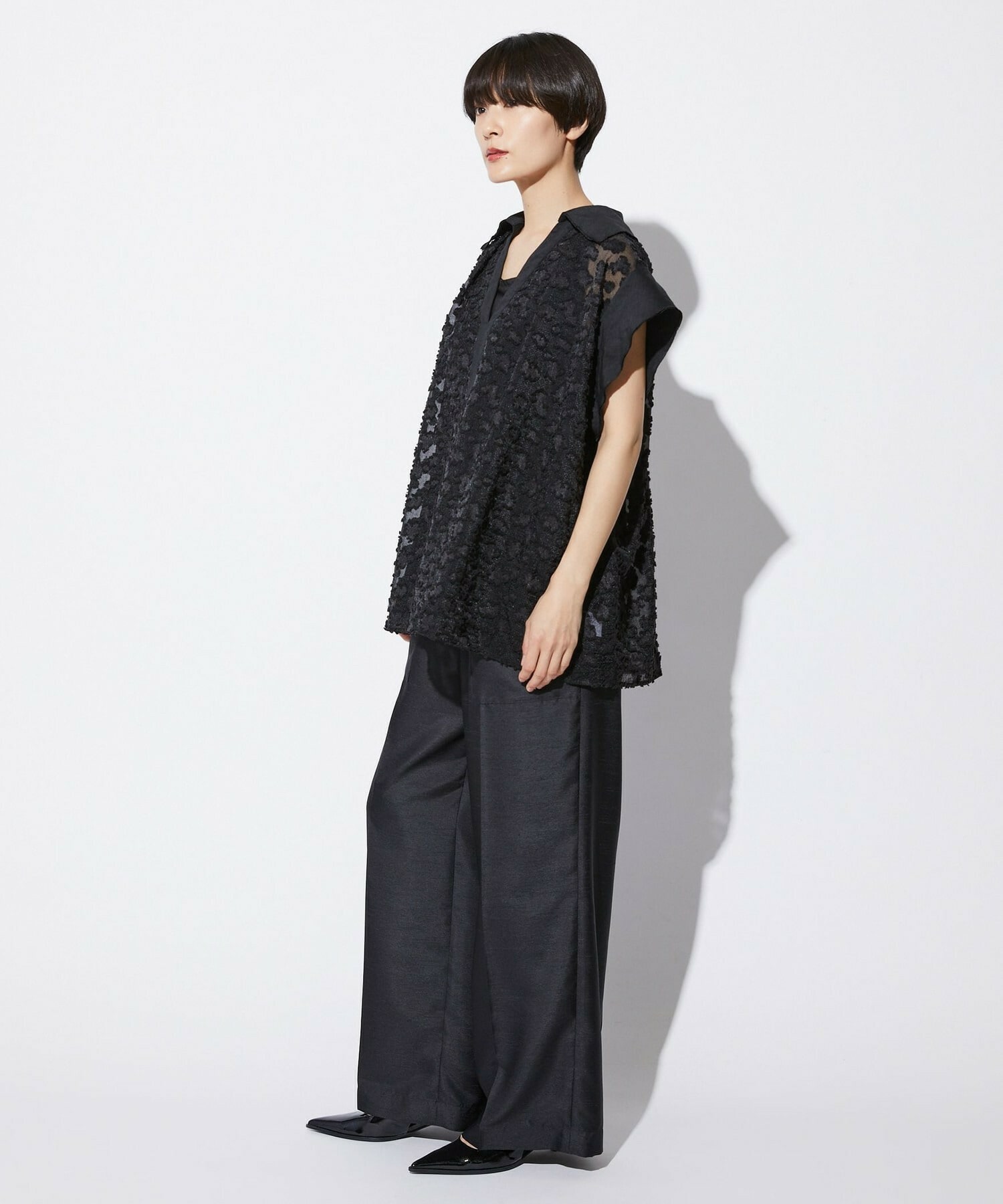 【MOGA Collection】【Lサイズ】MOGA Collection　フラワーカットジャガードブラウス 詳細画像 ブラック 12