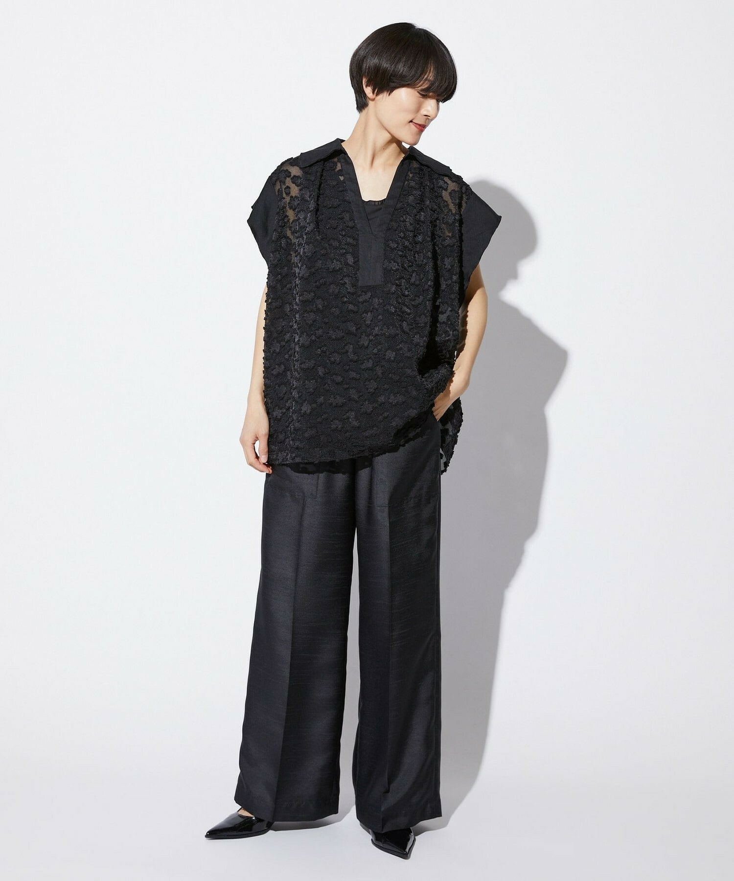 【MOGA Collection】【Lサイズ】MOGA Collection　フラワーカットジャガードブラウス 詳細画像 ブラック 21