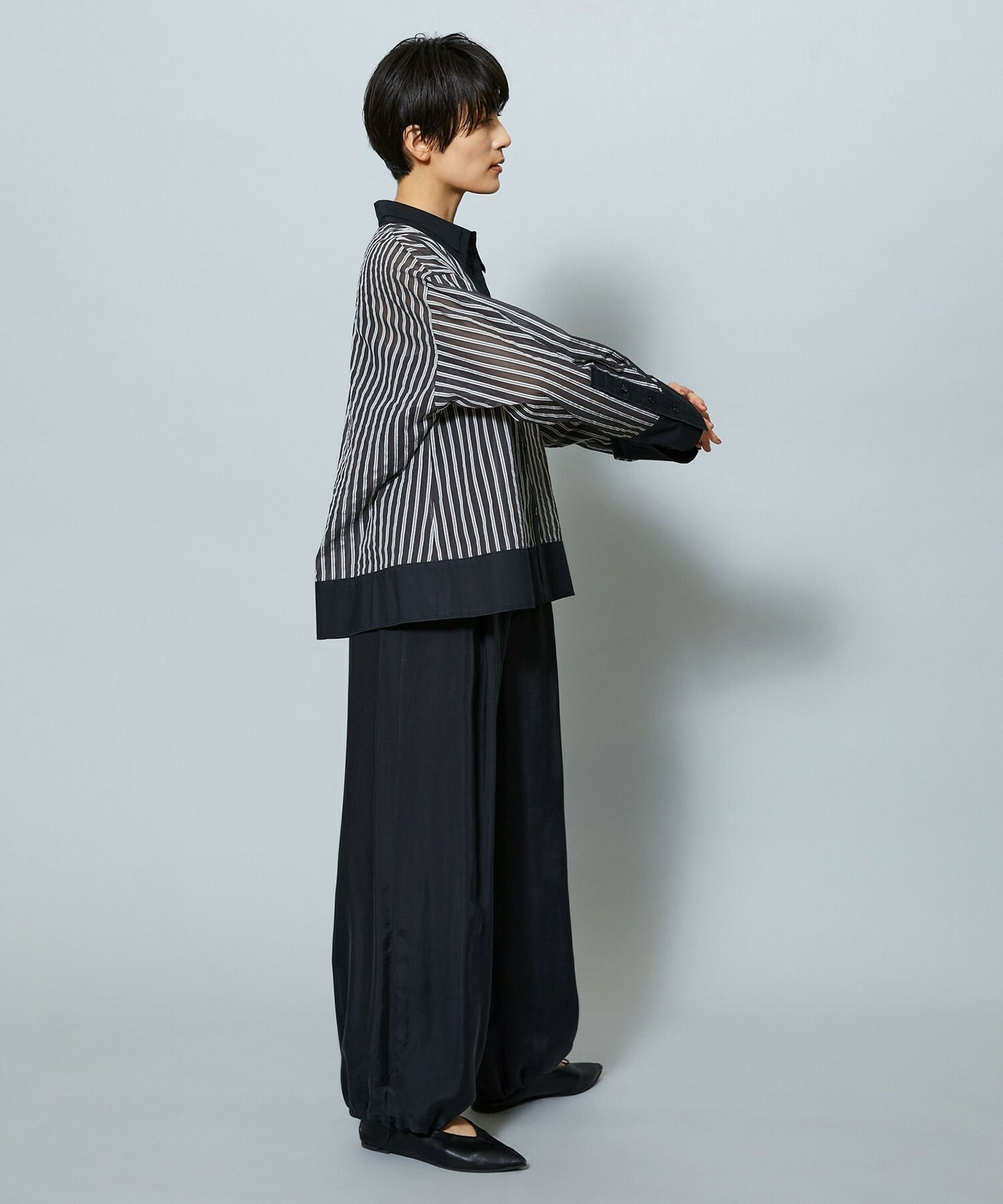 【MOGA】【Lサイズ】パウダリーキュプラパラシュートパンツ 詳細画像 チャコールグレー 12