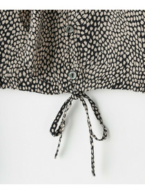 【feerique】【Lサイズ】feerique ジョーゼットプリントフリルブラウス 詳細画像 ブラック系その他 4