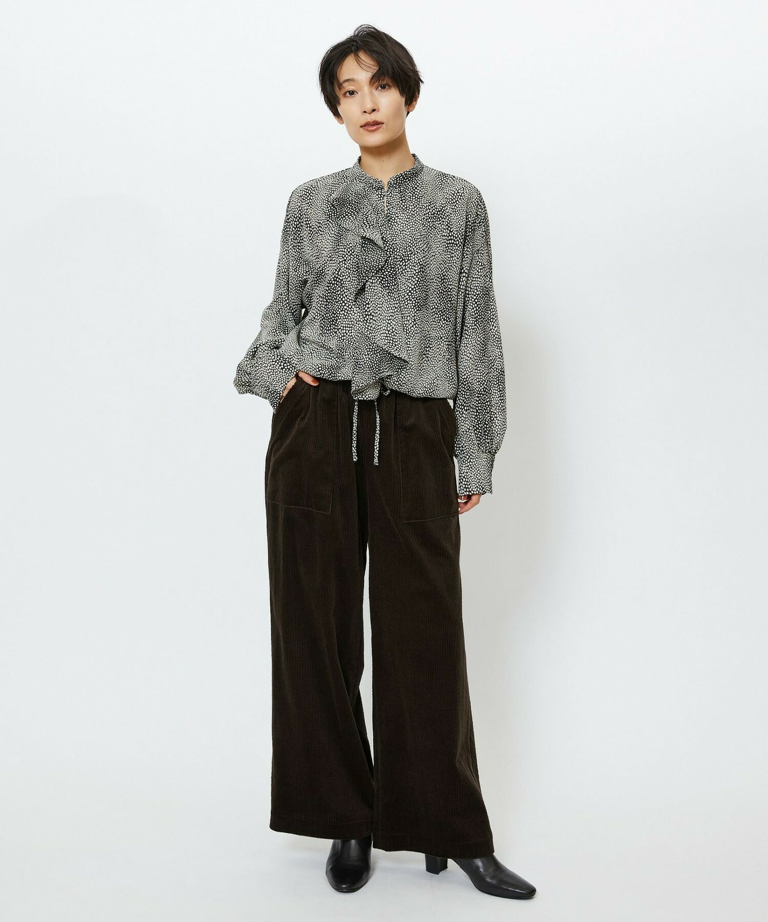 【feerique】【Lサイズ】feerique ジョーゼットプリントフリルブラウス 詳細画像 ブラック系その他 14