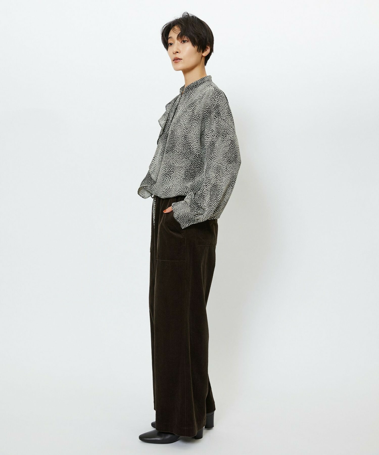 【feerique】【Lサイズ】feerique ジョーゼットプリントフリルブラウス 詳細画像 ブラック系その他 15