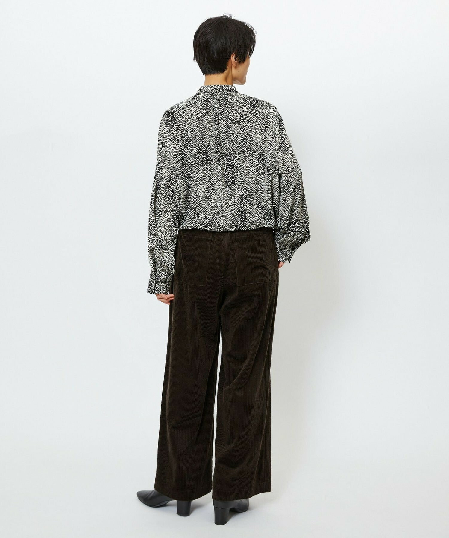 【feerique】【Lサイズ】feerique ジョーゼットプリントフリルブラウス 詳細画像 ブラック系その他 19