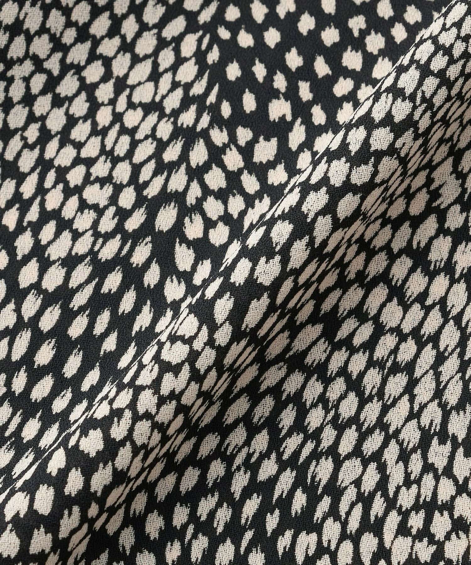 【feerique】【Lサイズ】feerique ジョーゼットプリントフリルブラウス 詳細画像 ブラック系その他 5