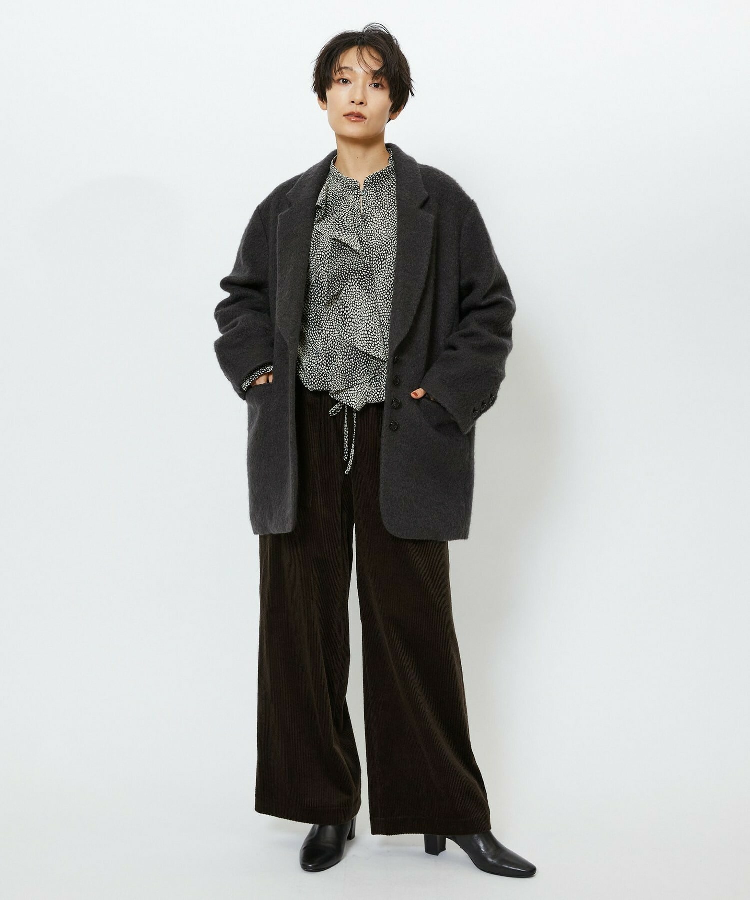 【feerique】【Lサイズ】feerique ジョーゼットプリントフリルブラウス 詳細画像 ブラック系その他 9