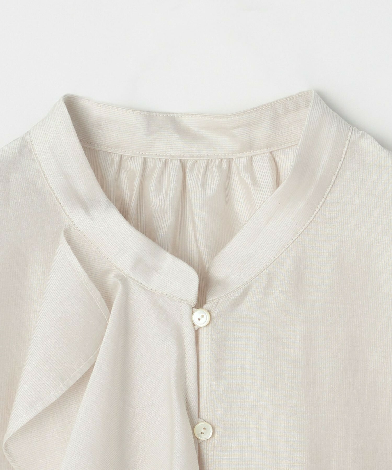 【feerique】【Lサイズ】feerique シアーカールマイヤーフリルブラウス 詳細画像 オフホワイト 1