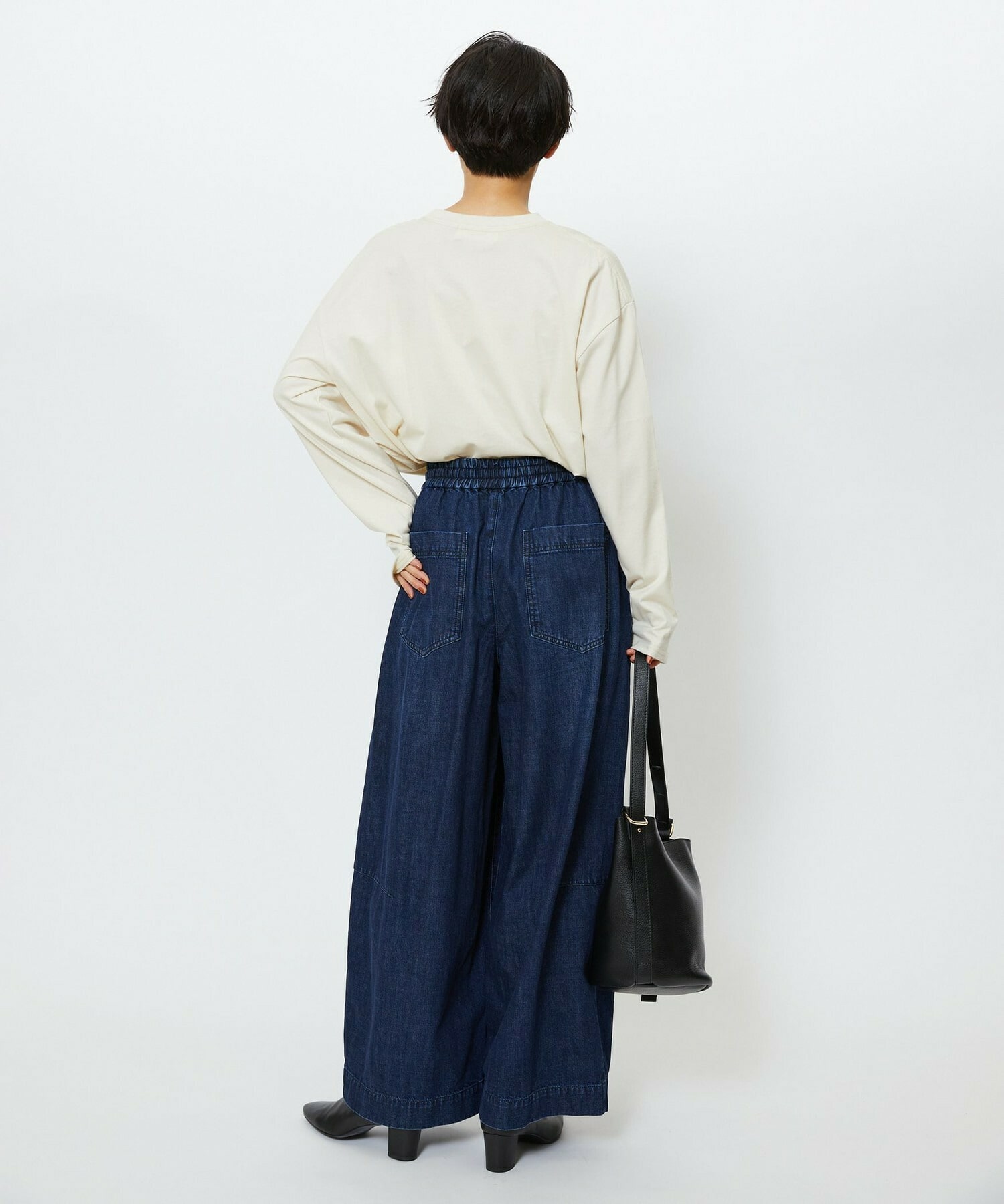 【feerique】【Lサイズ】feerique　刺繍ロゴラウンドヘムプルオーバー 詳細画像 ナチュラル 20