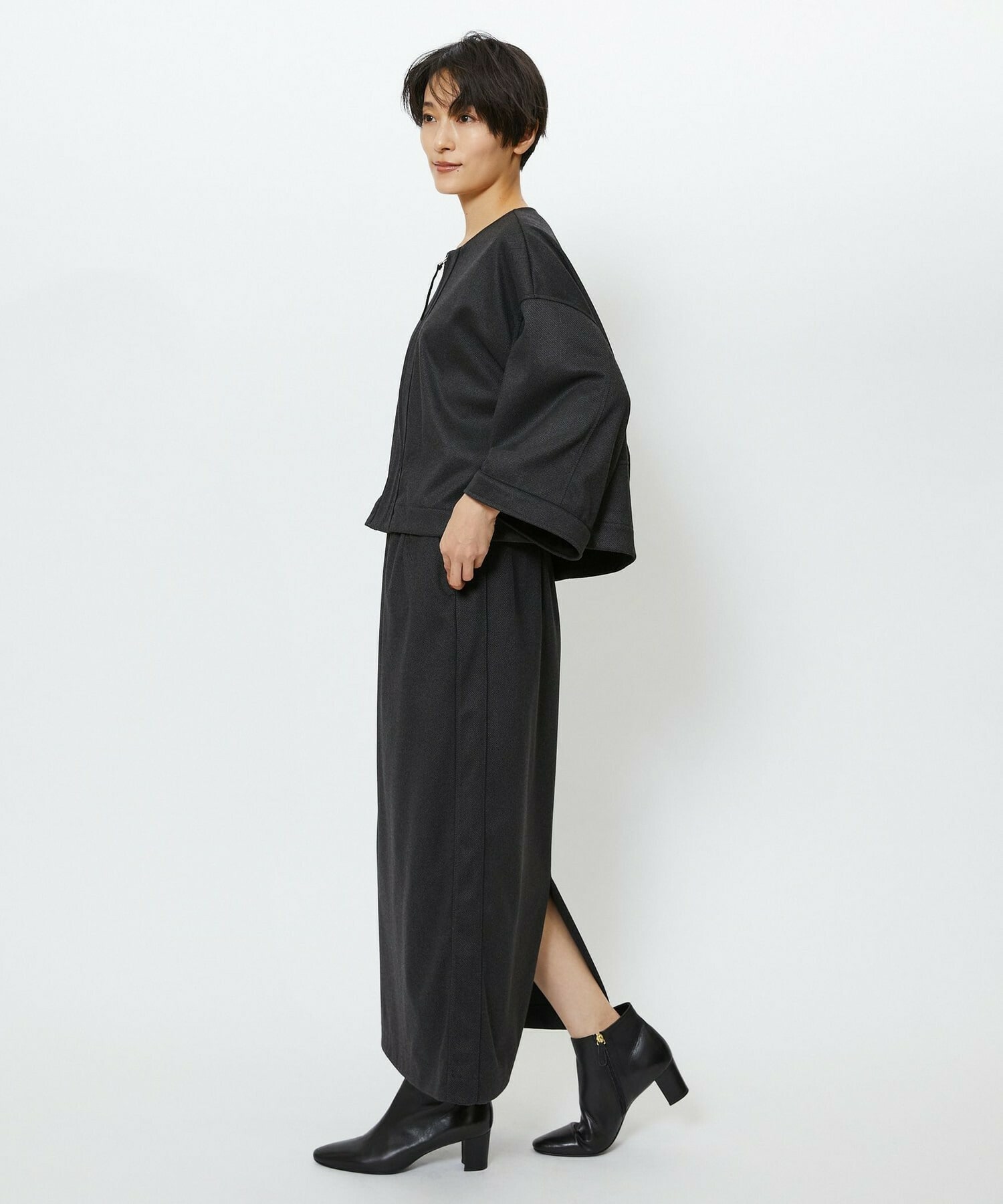 【feerique】【Lサイズ】feerique ウールライクニットツイルコクーンシルエットプルオーバー 詳細画像 チャコールグレー 20