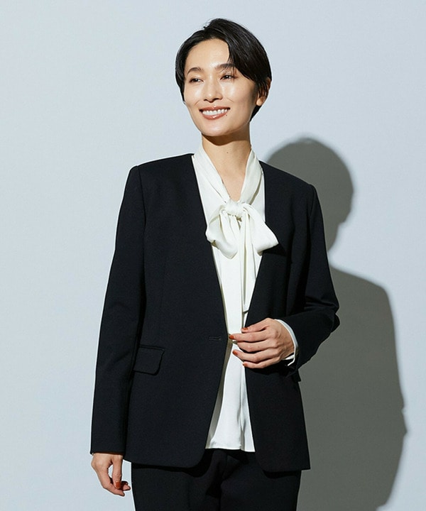 【Lサイズ】wb バックサテンジョーゼットVネックブラウス 詳細画像 オフホワイト 2