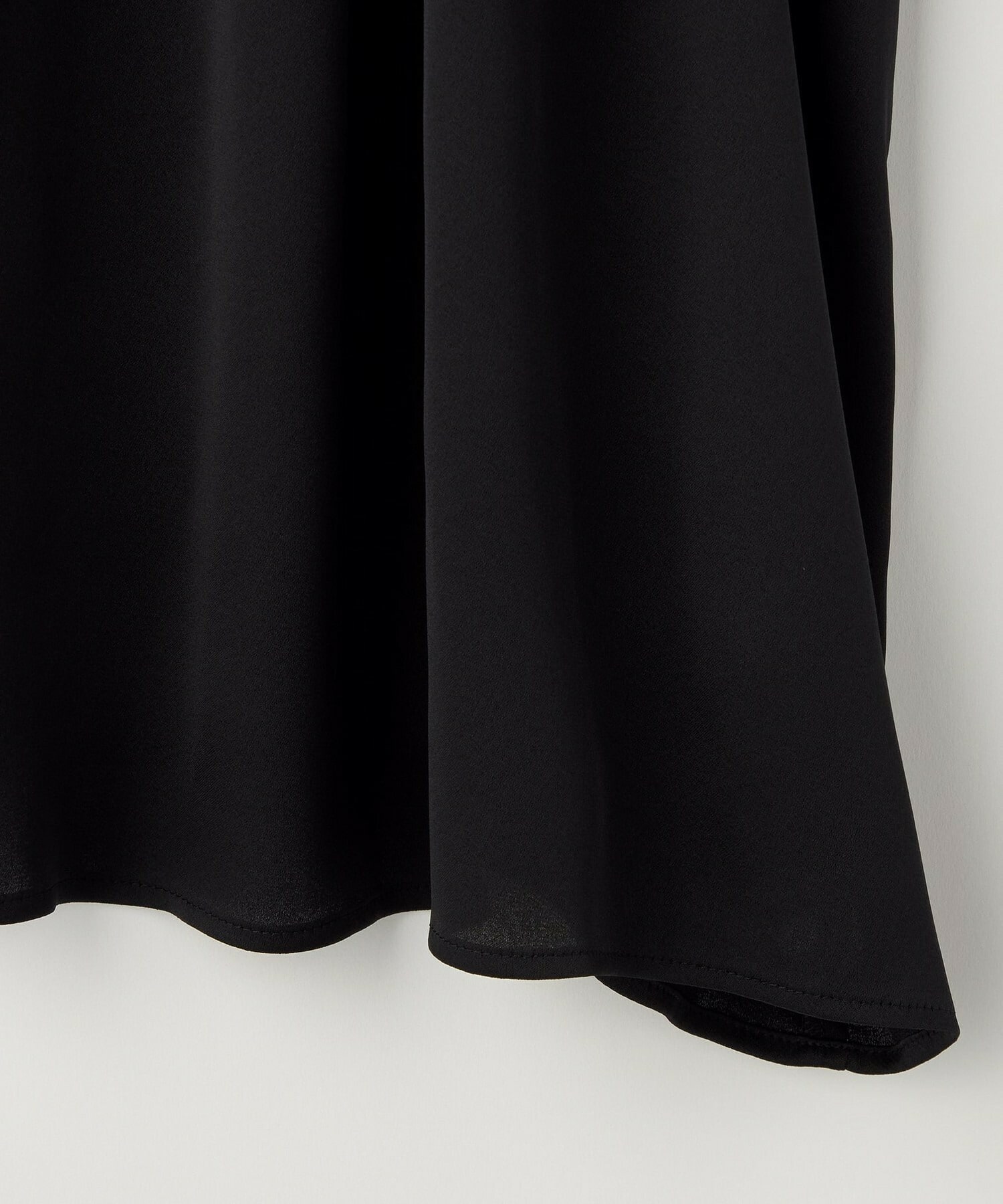 【wb】【Lサイズ】wb バックサテンジョーゼットVネックブラウス 詳細画像 ブラック 6