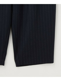 【MOGA】［eclat 2025年12月号掲載商品］【Lサイズ】スタイリスト戸野塚かおるコラボ チョークストライプストレッチコクーンパンツ 詳細画像 チャコールグレー 3