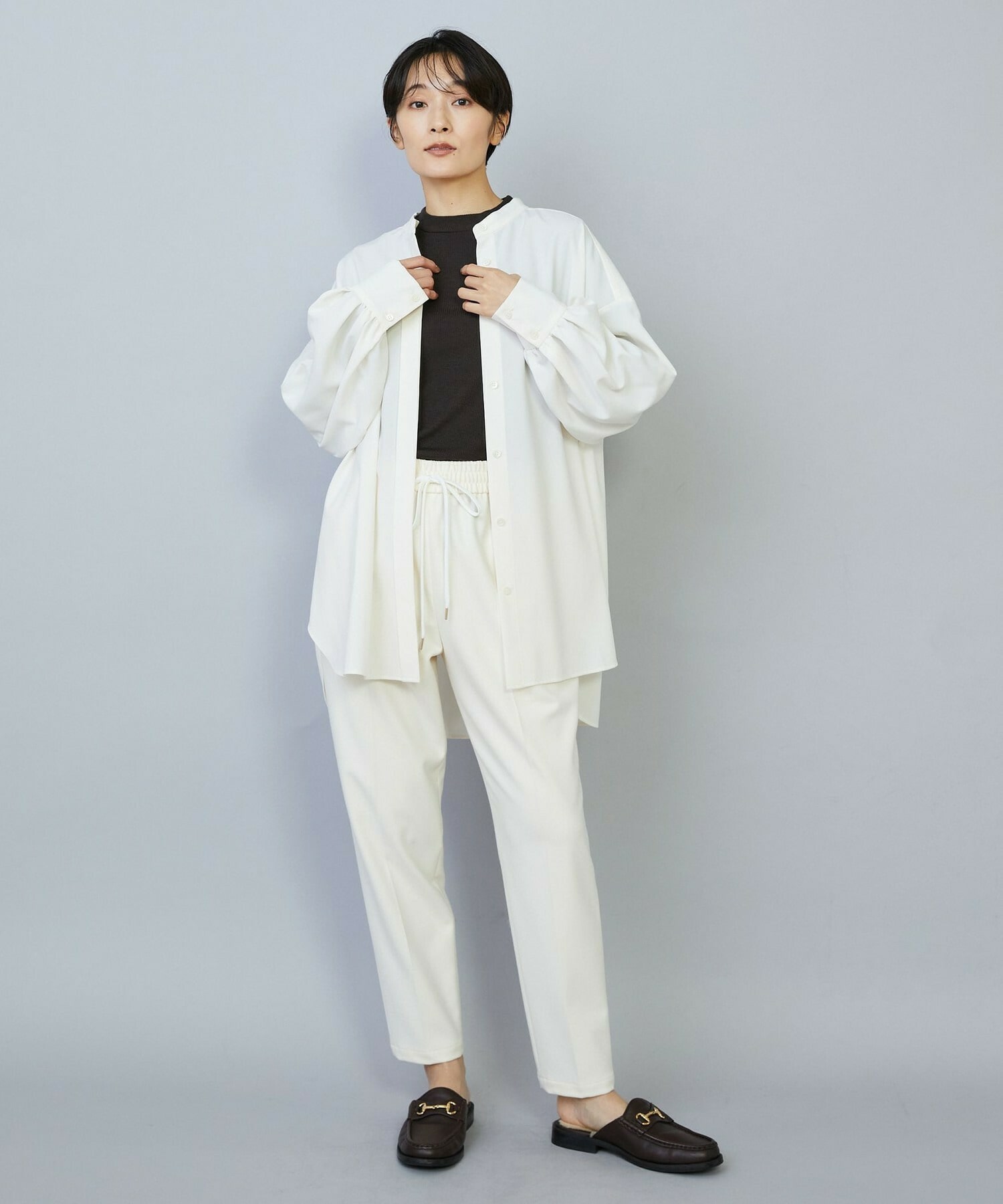 【MOGA】トロストレッチバンドカラーブラウス 詳細画像 ネイビー 2