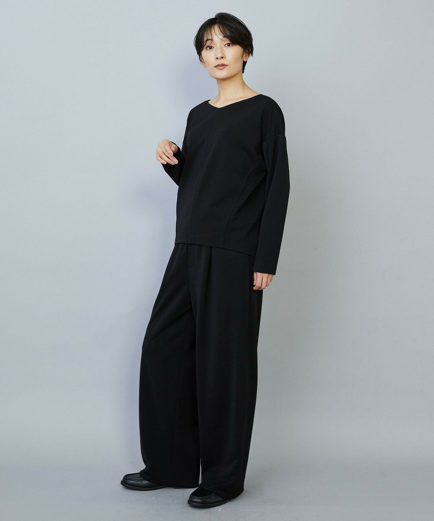 【MOGA】トリアセカルゼVネックトップス 詳細画像 ブラック 2