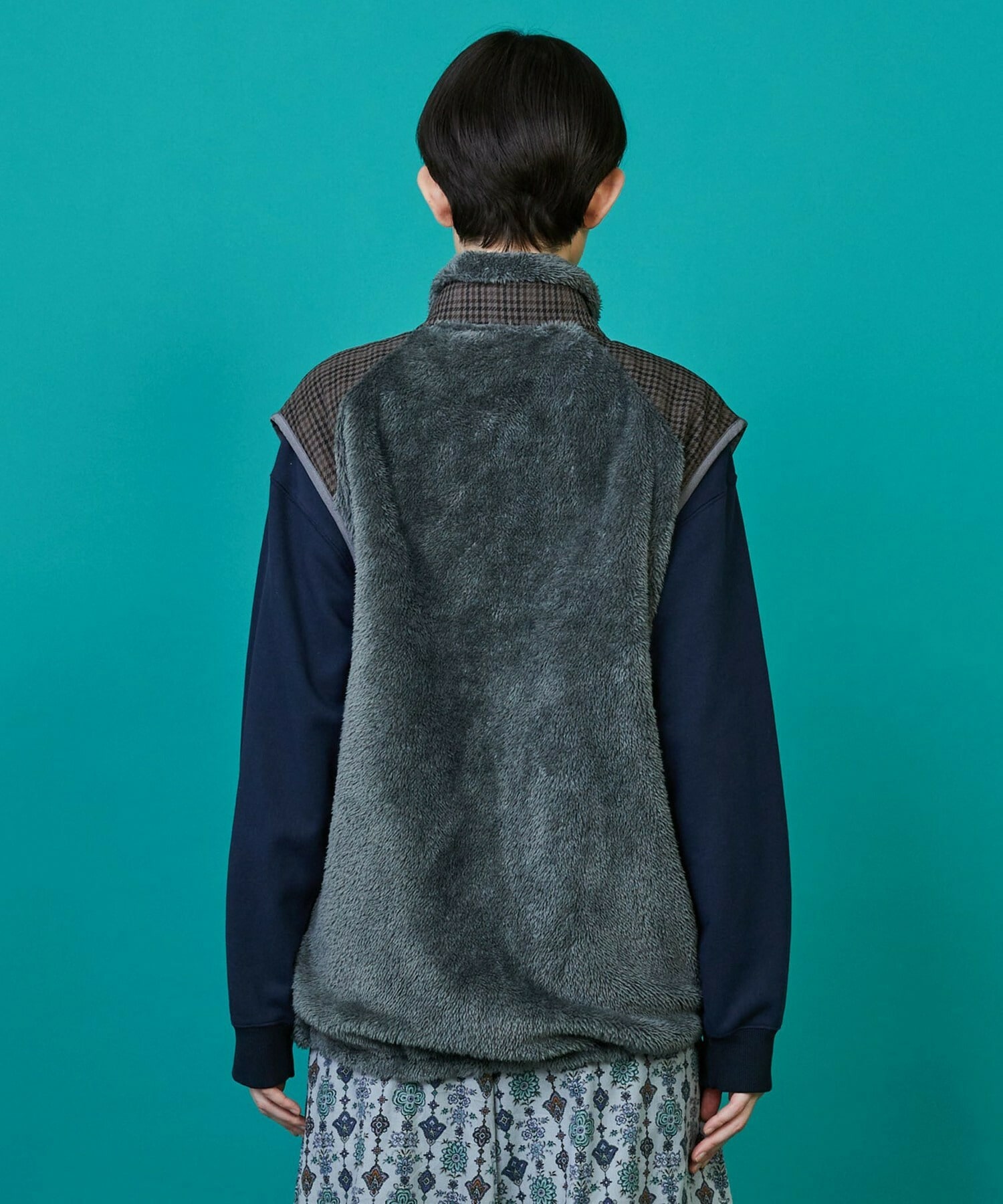 【FRAPBOIS】FRAPBOIS×WILD THINGS シャギーフリースベスト 詳細画像 ブラック 2