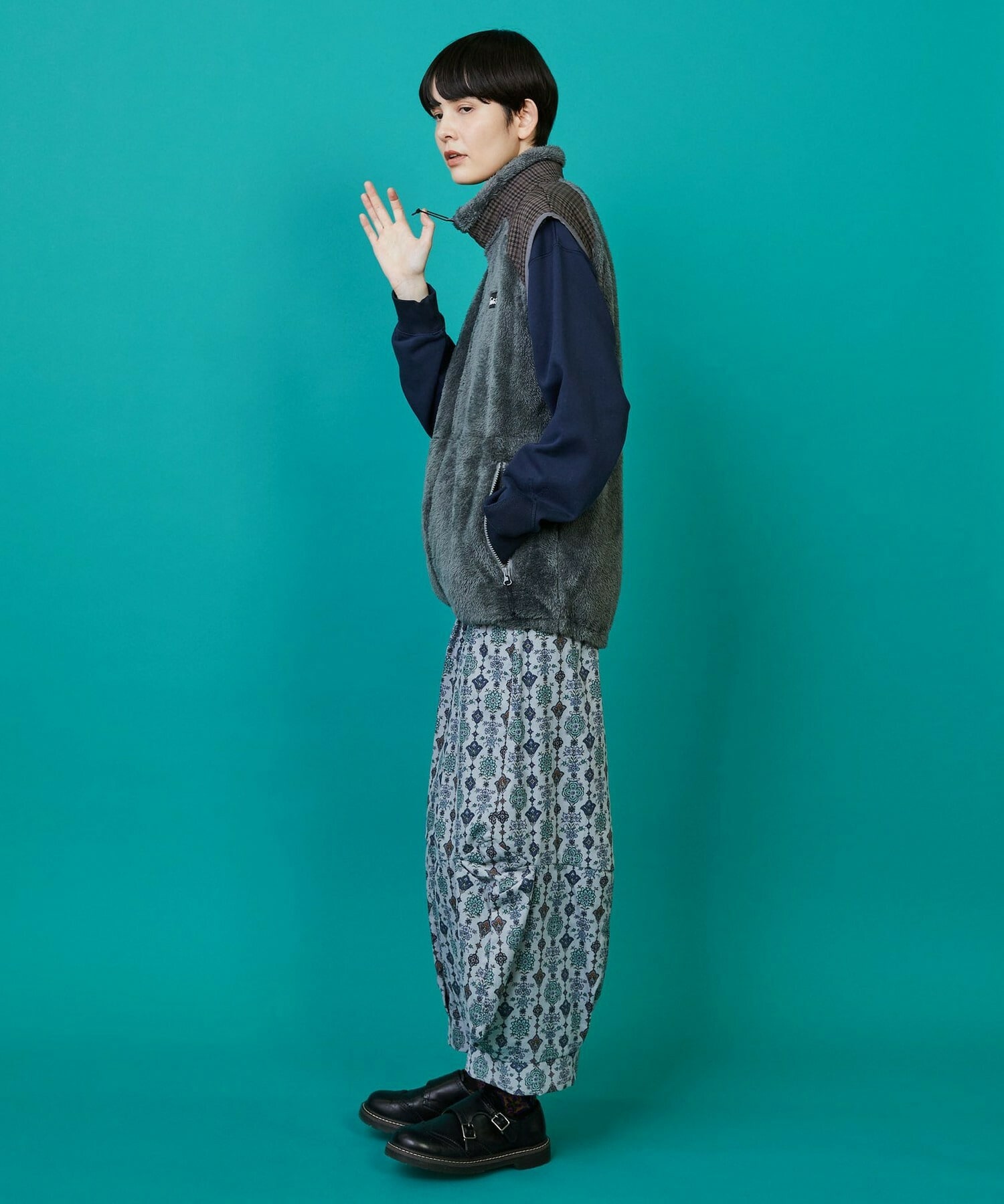 【FRAPBOIS】FRAPBOIS×WILD THINGS シャギーフリースベスト 詳細画像 ブラック 7