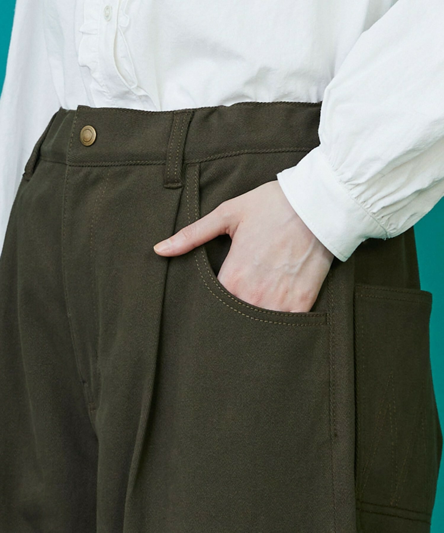 [FRAPBOIS] Curved Twill Pants, Detailed Image, Green, 3