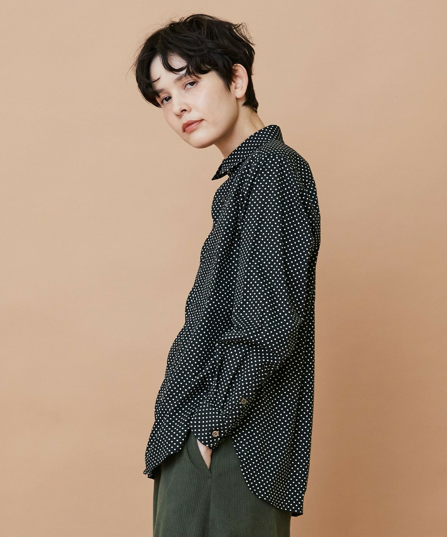 【FRAPBOIS】ニュースカラシャツ 詳細画像 ブラック 16