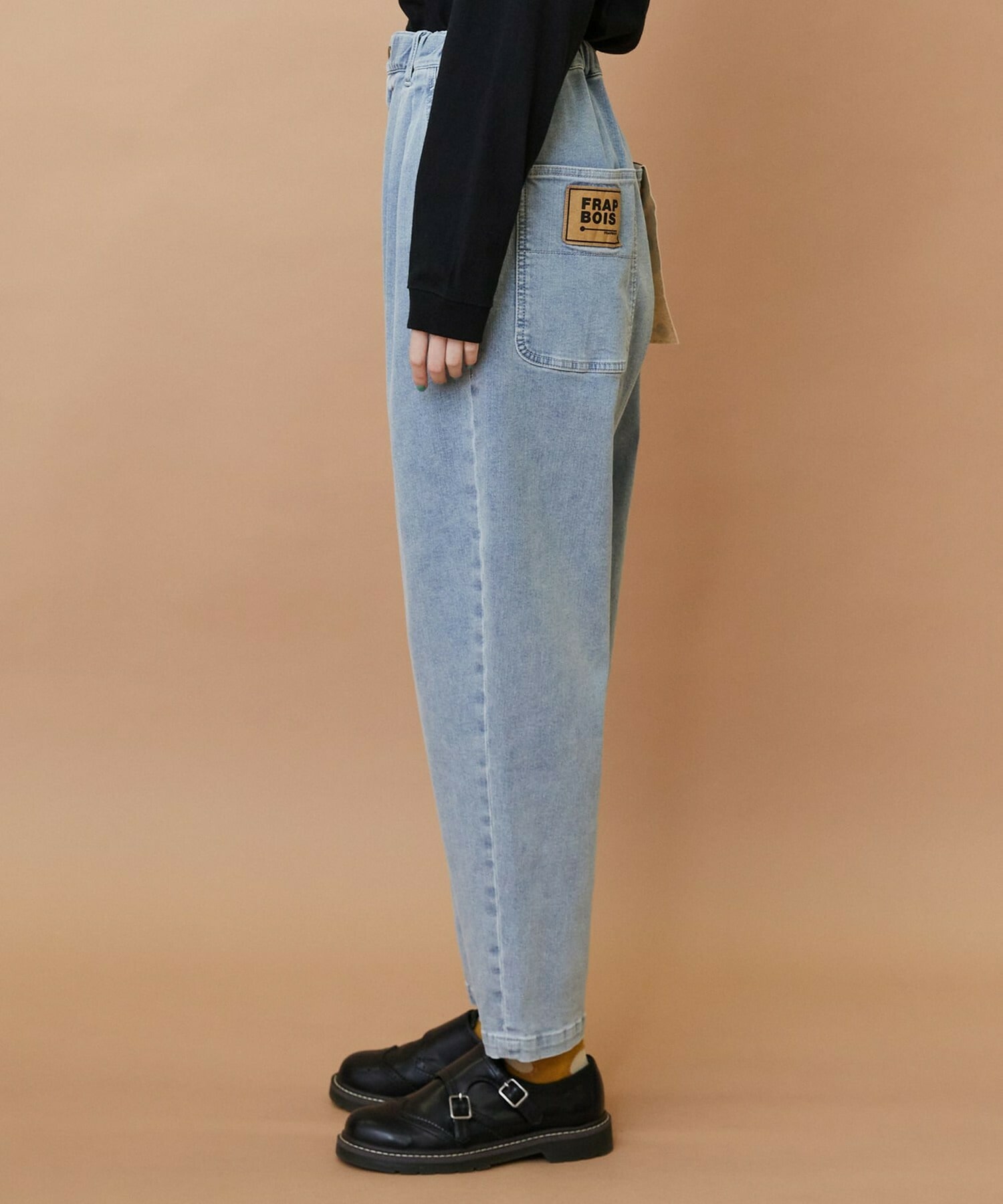 【FRAPBOIS】ムーブデニム テーパードパンツ 詳細画像 ネイビー 1