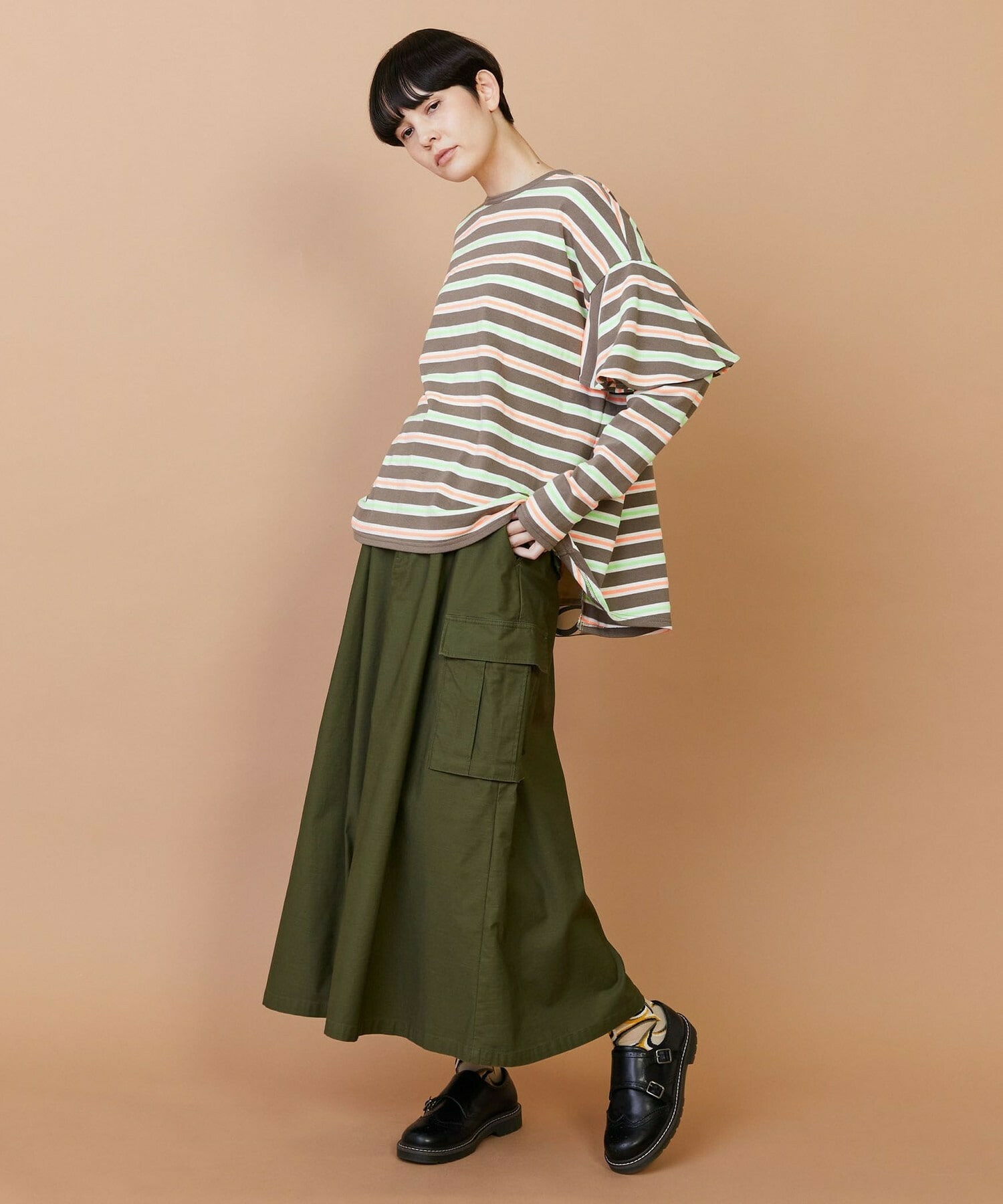 【FRAPBOIS】バックサテン スカート 詳細画像 グリーン 16