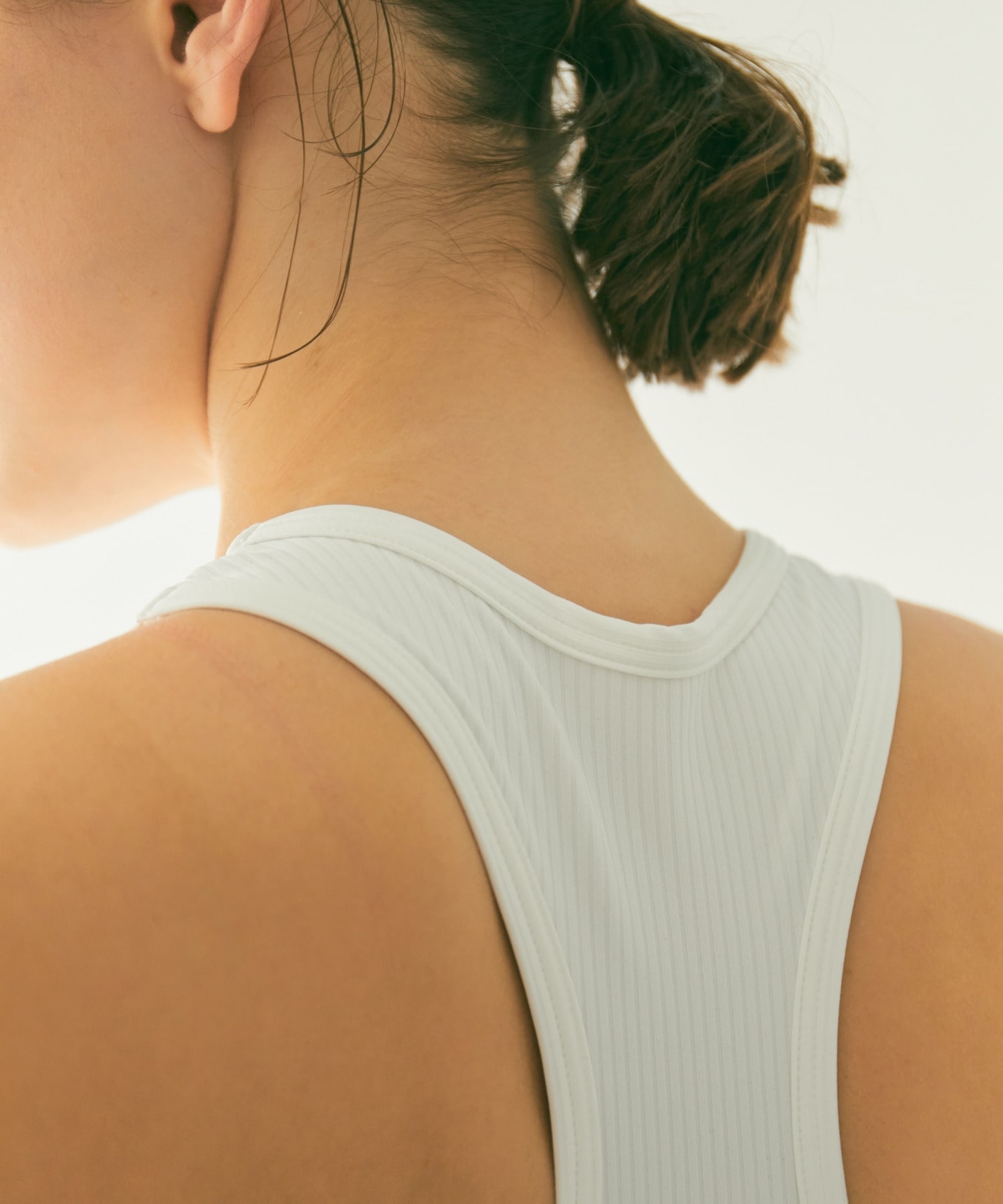 【Julier】ソフトリブタンクトップ/パット付き・吸汗速乾・ホットヨガ対応・UVカット 詳細画像 ブラック 2