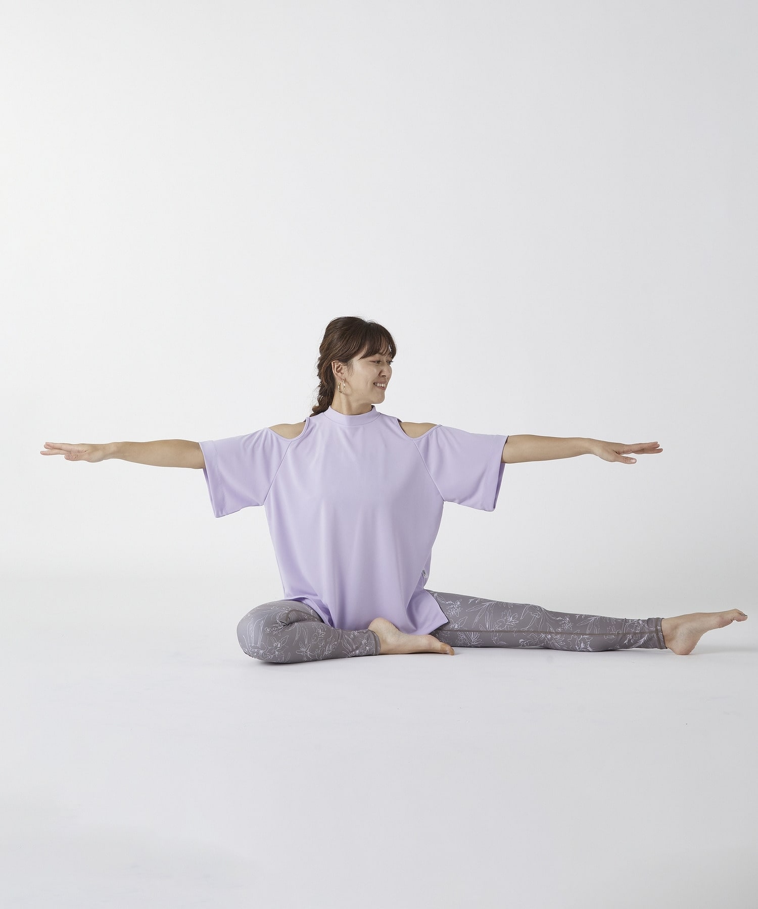 【Julier】フロウスムースオープンショルダープルオーバー/UVカット・接触冷感・ホットヨガ対応 詳細画像 ラベンダー 20