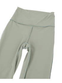 【Julier】ソフトリブフレアレギンス/吸汗速乾・ホットヨガ対応・UVカット 詳細画像 ブラック 14