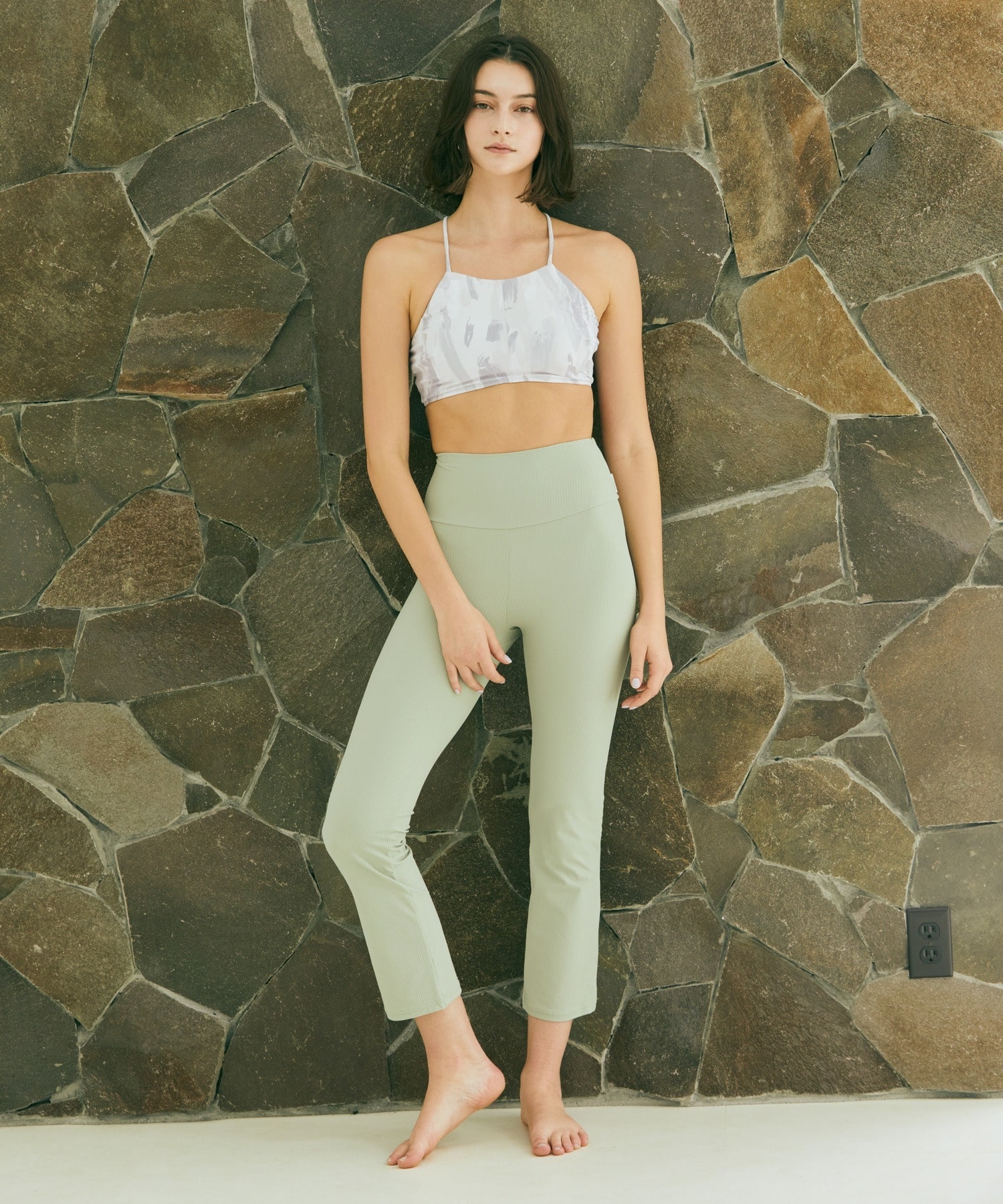 【Julier】ソフトリブフレアレギンス/吸汗速乾・ホットヨガ対応・UVカット 詳細画像 ブラック 3