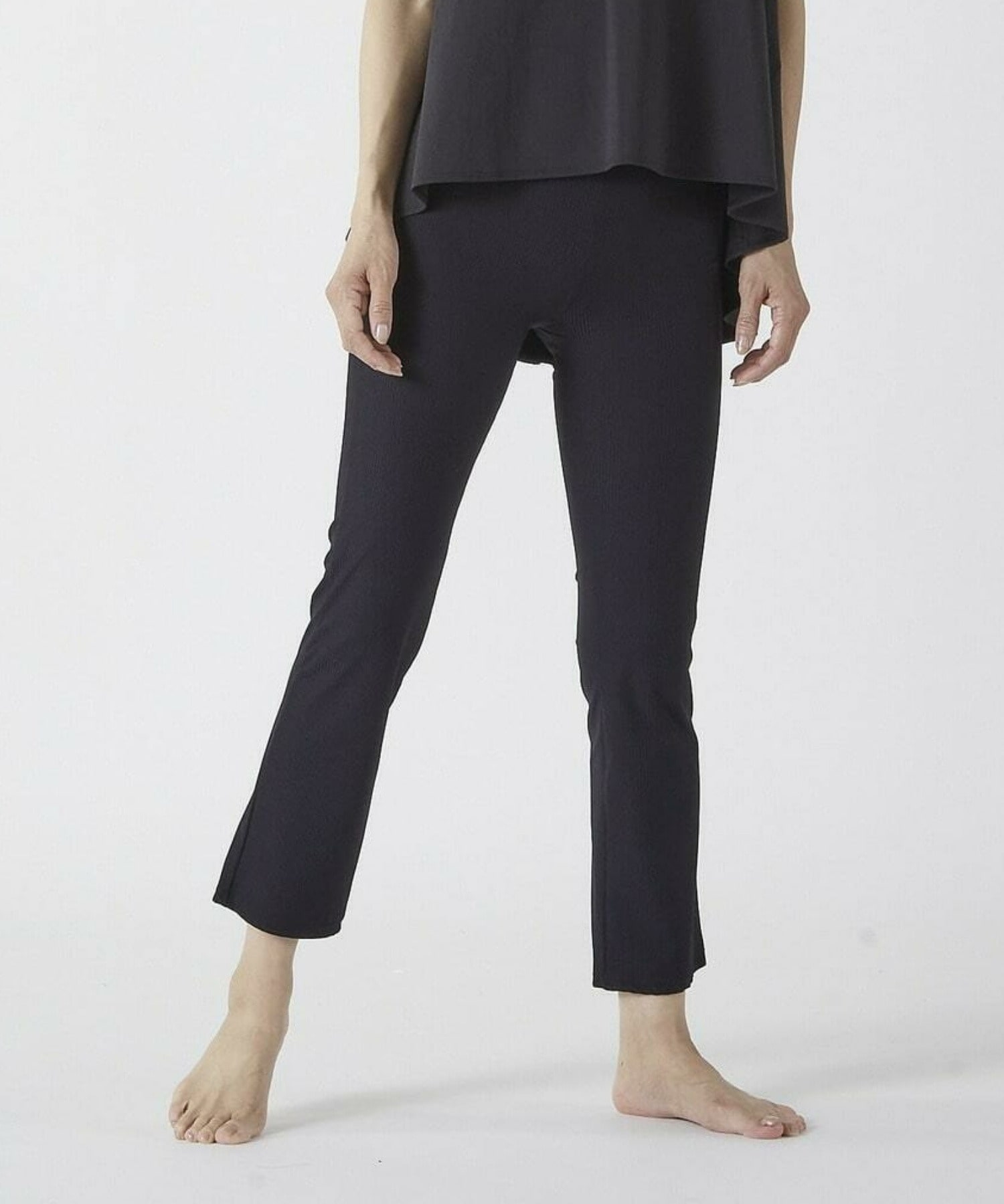 【Julier】ソフトリブフレアレギンス/吸汗速乾・ホットヨガ対応・UVカット 詳細画像 ブラック 6