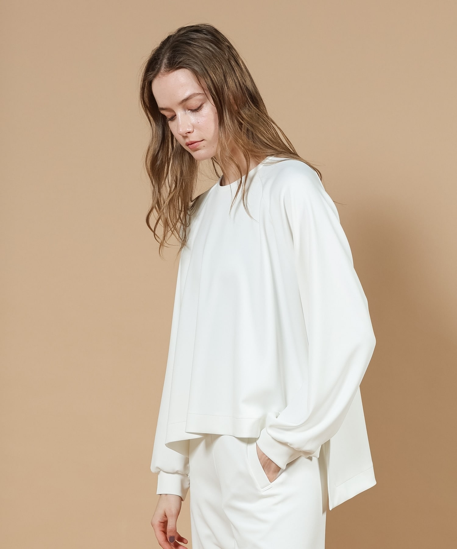 【Julier】プランプストレッチラージトップス/エコ・抗菌防臭・吸水速乾・ハイストレッチ 詳細画像 ホワイト 1