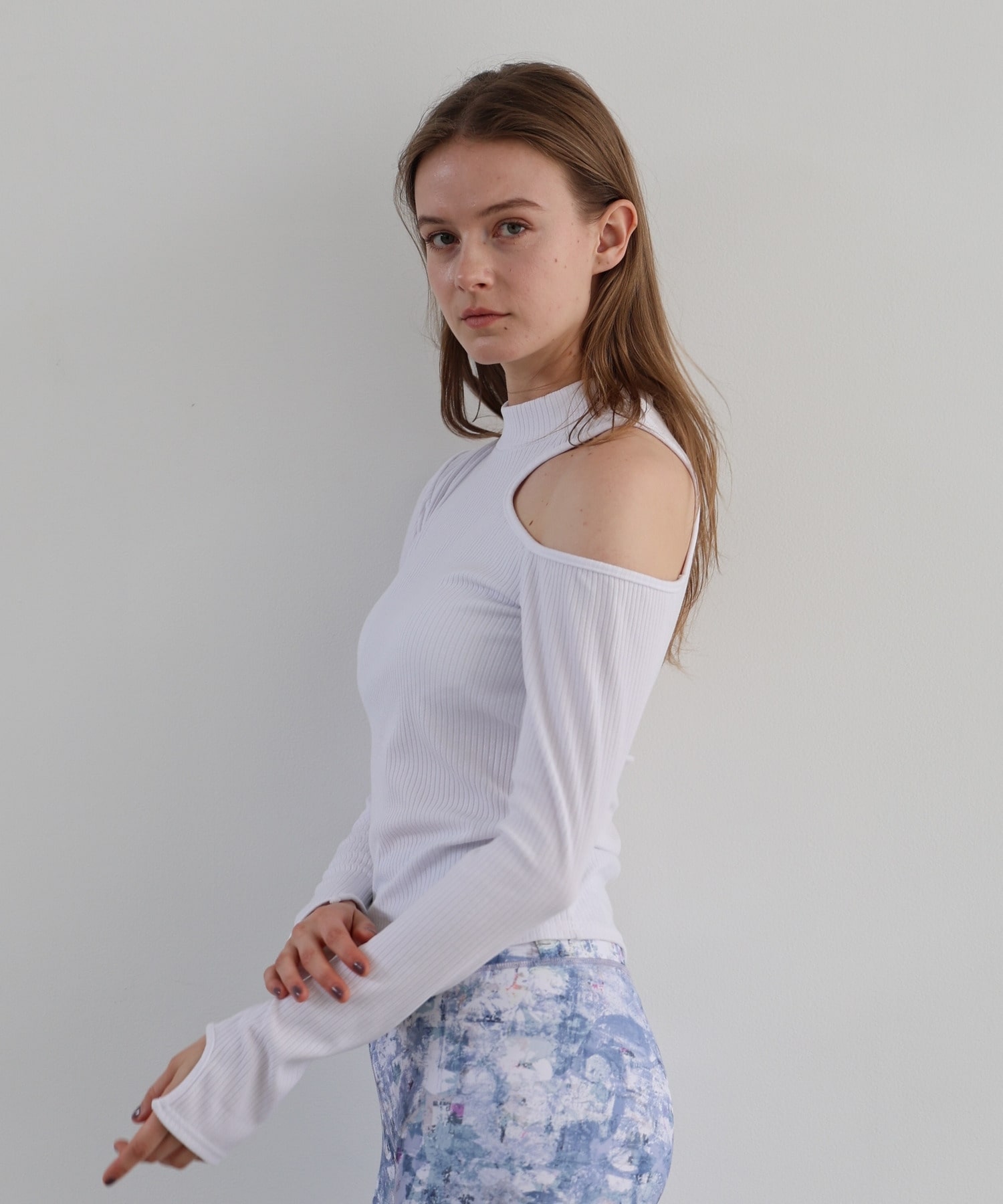 【Julier】リブロングスリーブプルオーバー/パット付き 詳細画像 ホワイト 2