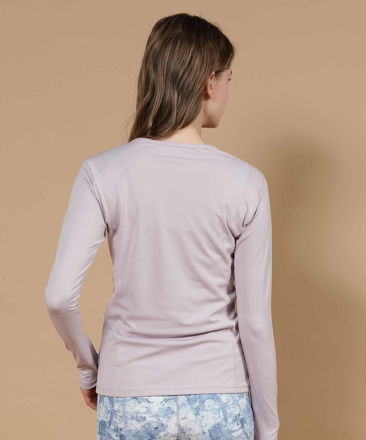 【Julier】ジェントルスムースロングスリーブプルオーバー/UVカット・吸汗速乾・ハイストレッチ・ホットヨガ対応 詳細画像 チャコール 2