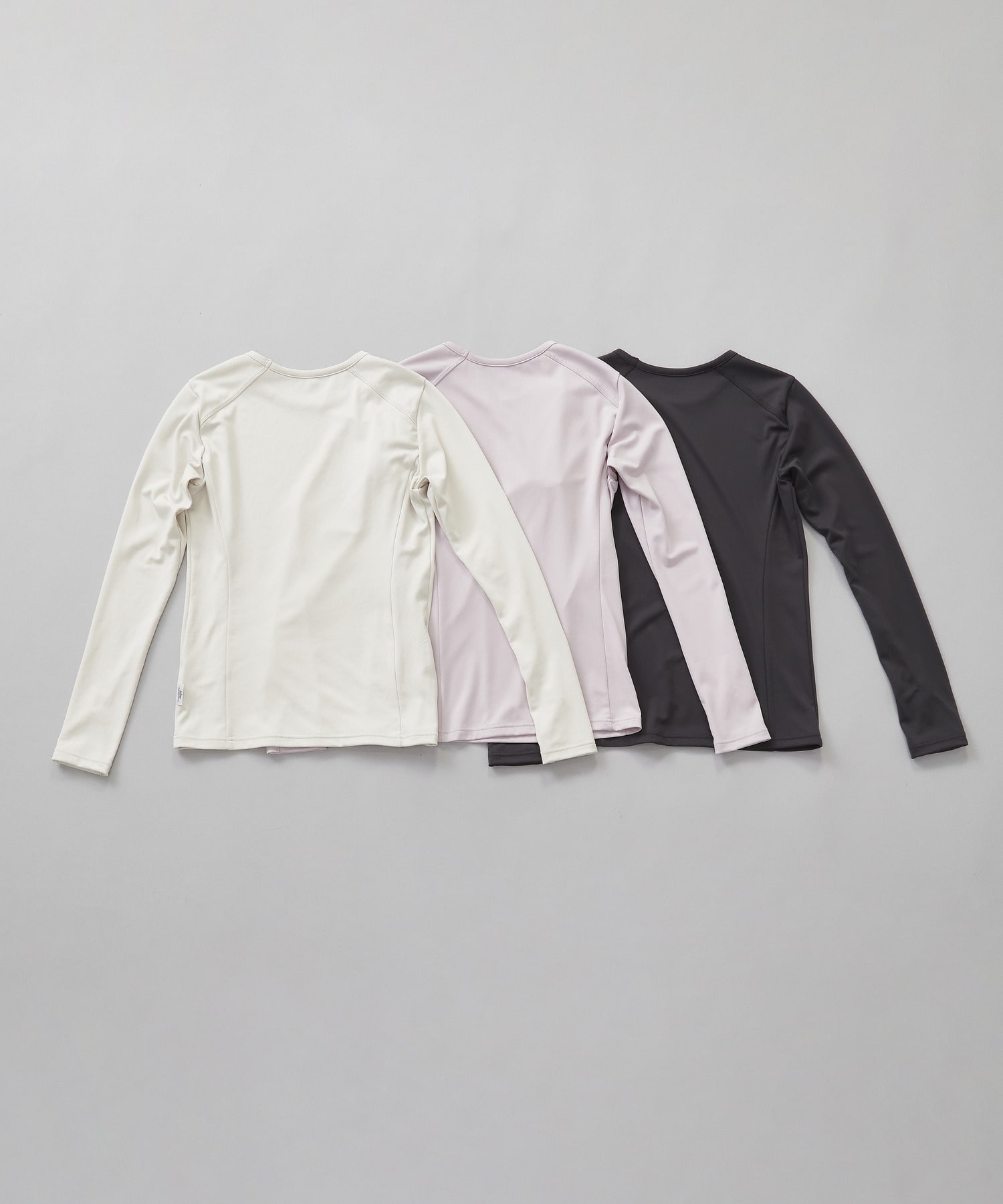 【Julier】ジェントルスムースロングスリーブプルオーバー/UVカット・吸汗速乾・ハイストレッチ・ホットヨガ対応 詳細画像 チャコール 6