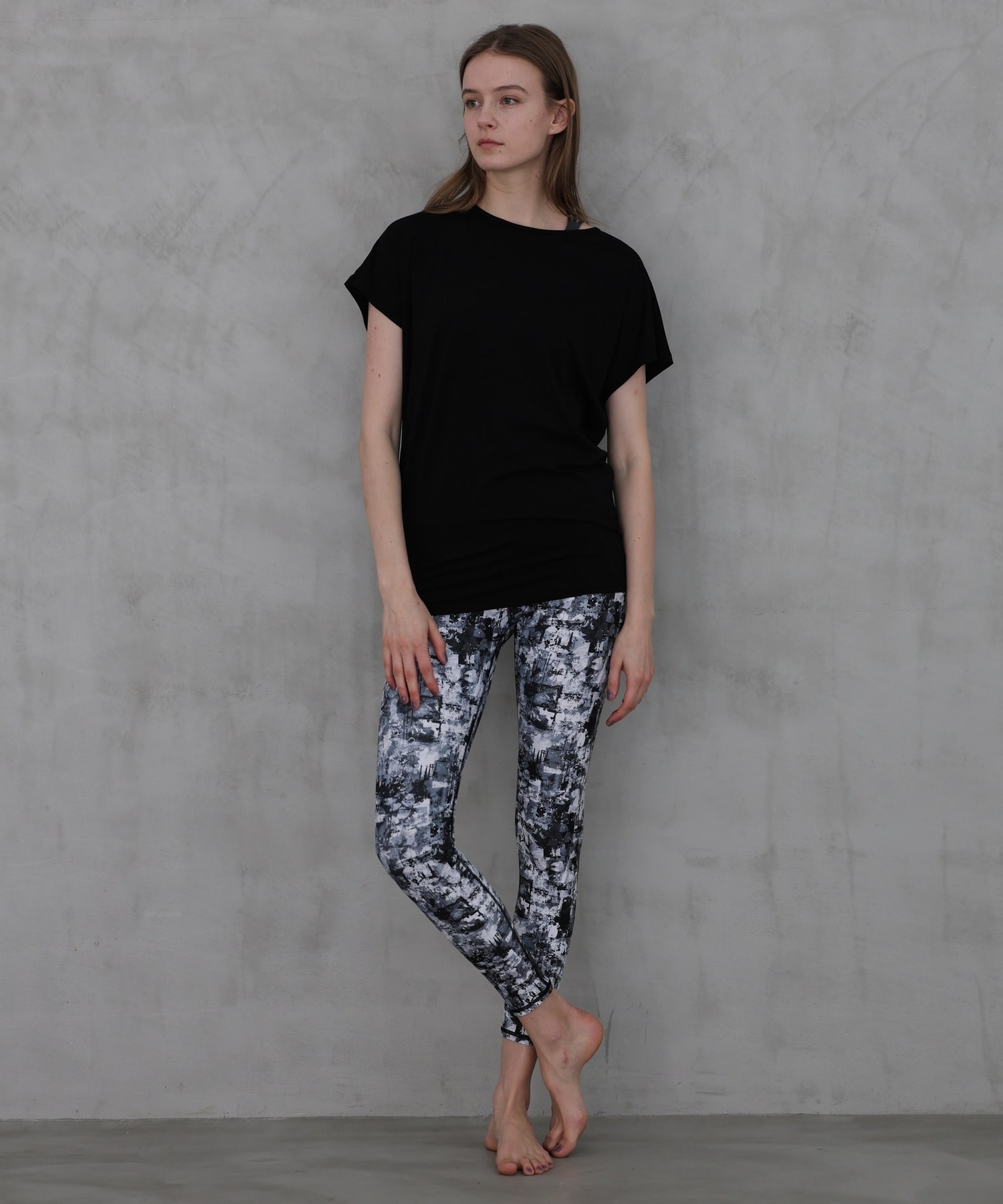 【Julier】sand flowerプリントスーパーハイレギンス/UVカット・吸汗速乾・ホットヨガ対応・水着・水陸両用 詳細画像 グレー 5