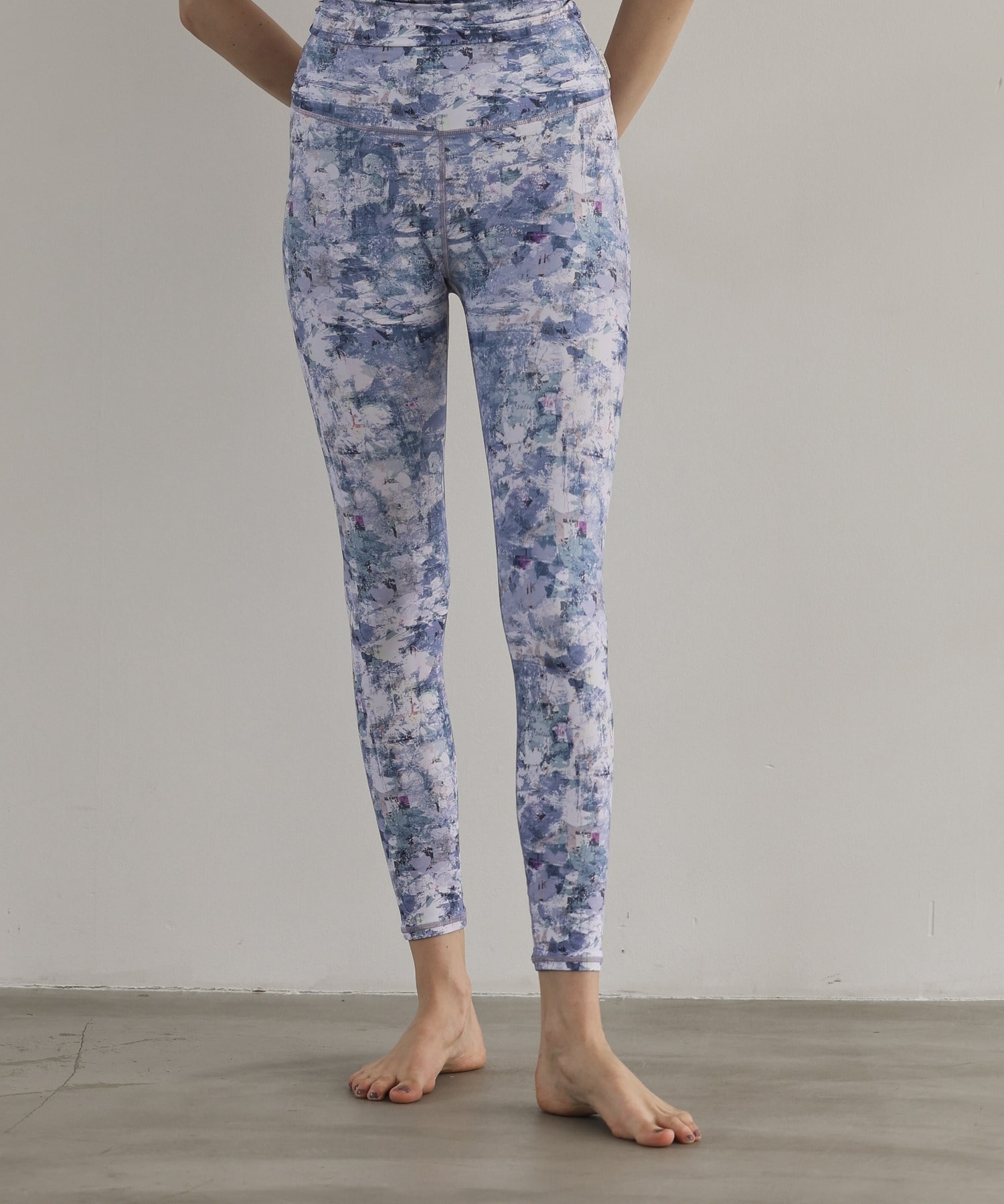 【Julier】sand flowerプリントスーパーハイレギンス/UVカット・吸汗速乾・ホットヨガ対応・水着・水陸両用 詳細画像 ブルー 1