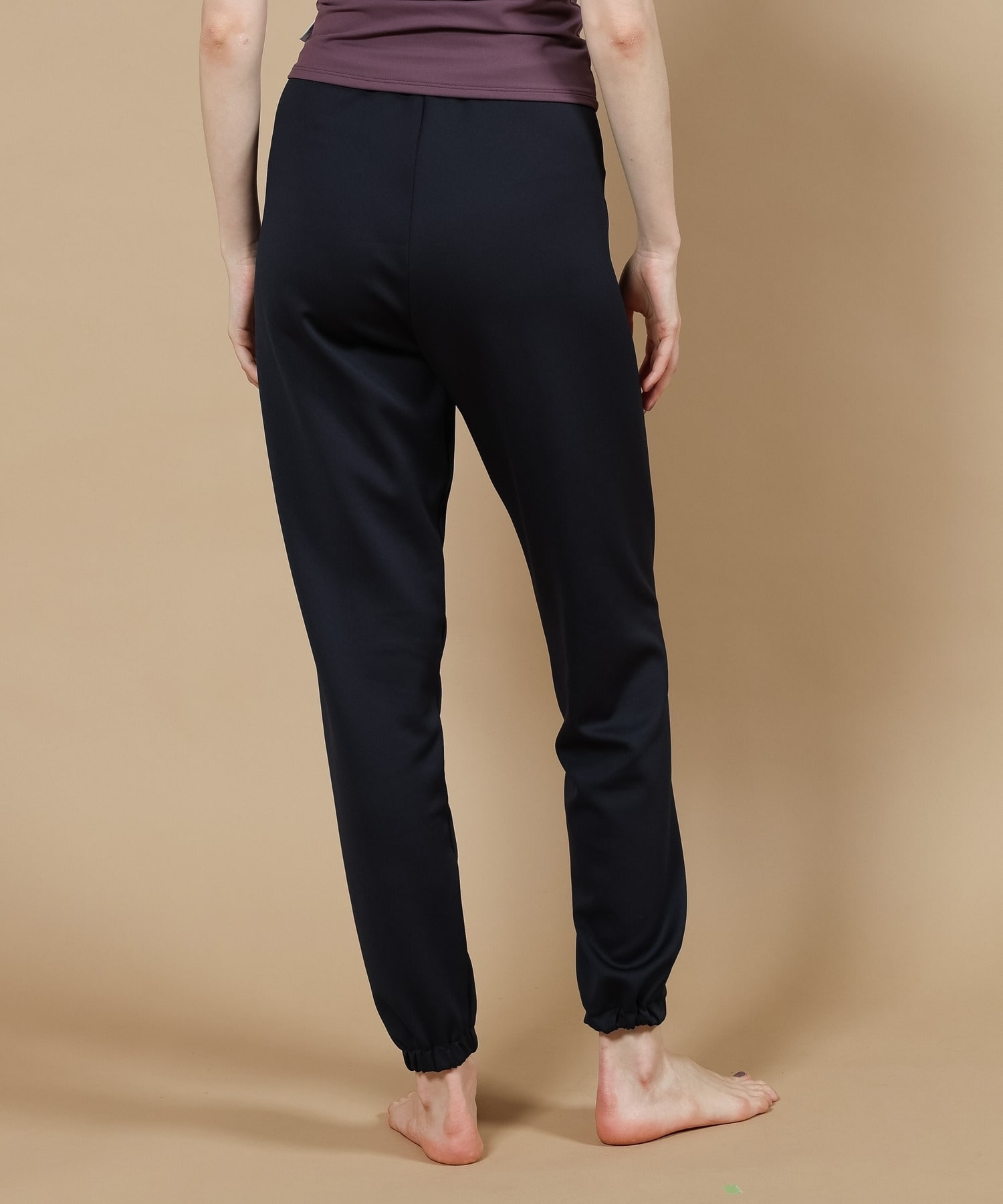 【Julier】プランプストレッチギャザーパンツ/エコ・抗菌防臭・吸水速乾・ハイストレッチ 詳細画像 カーキ 5