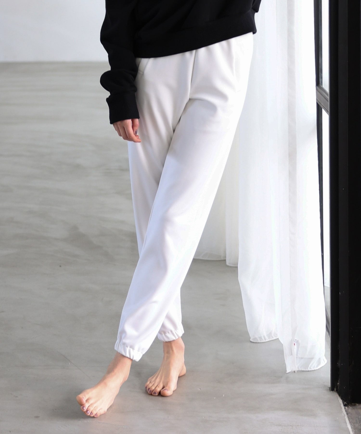 【Julier】プランプストレッチギャザーパンツ/エコ・抗菌防臭・吸水速乾・ハイストレッチ 詳細画像 ホワイト 1