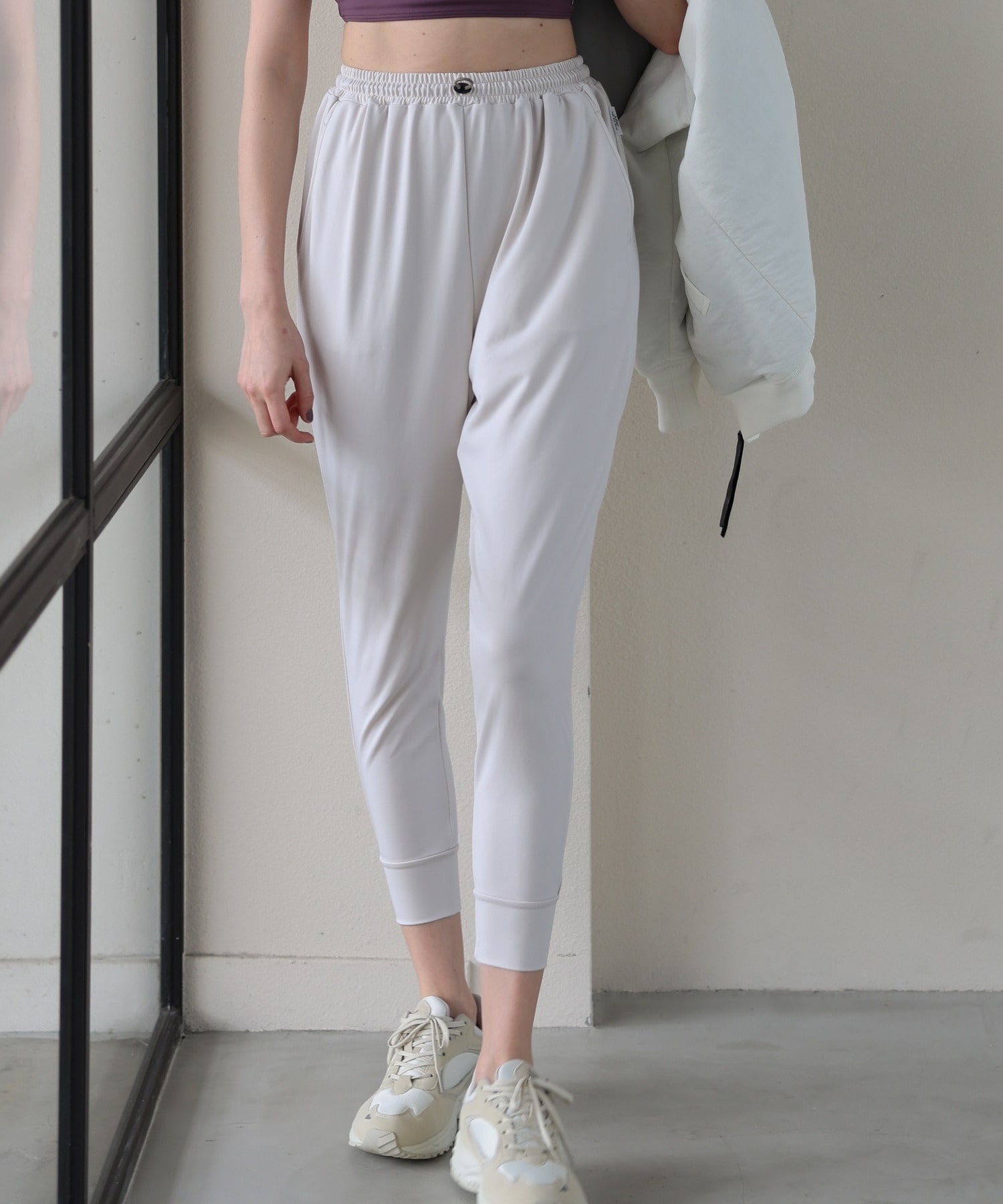 【Julier】ジェントルスムースギャザーパンツ/UVカット・吸汗速乾・ハイストレッチ・ホットヨガ対応  詳細画像 ベージュ 1