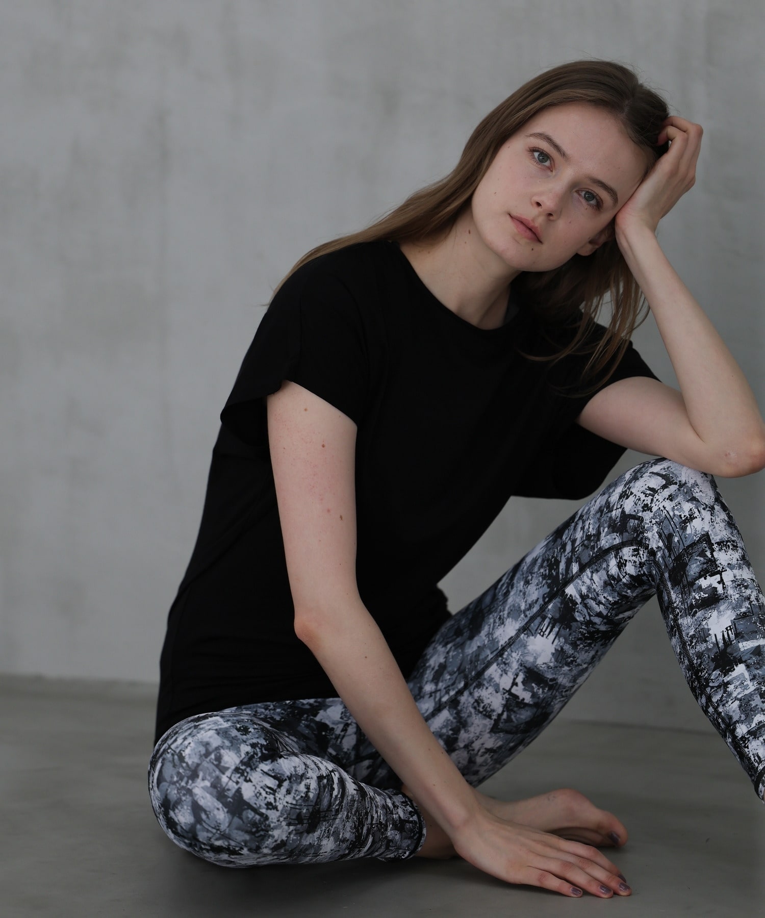 【Julier】エコリヨセル半袖トップス/保湿・吸湿・ハイストレッチ 詳細画像 ブラック 2