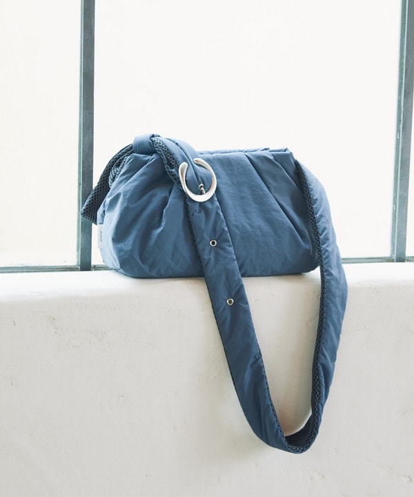 【Julier】パフィー撥水ショルダーバッグ/軽量・撥水・速乾・長さ調節可能