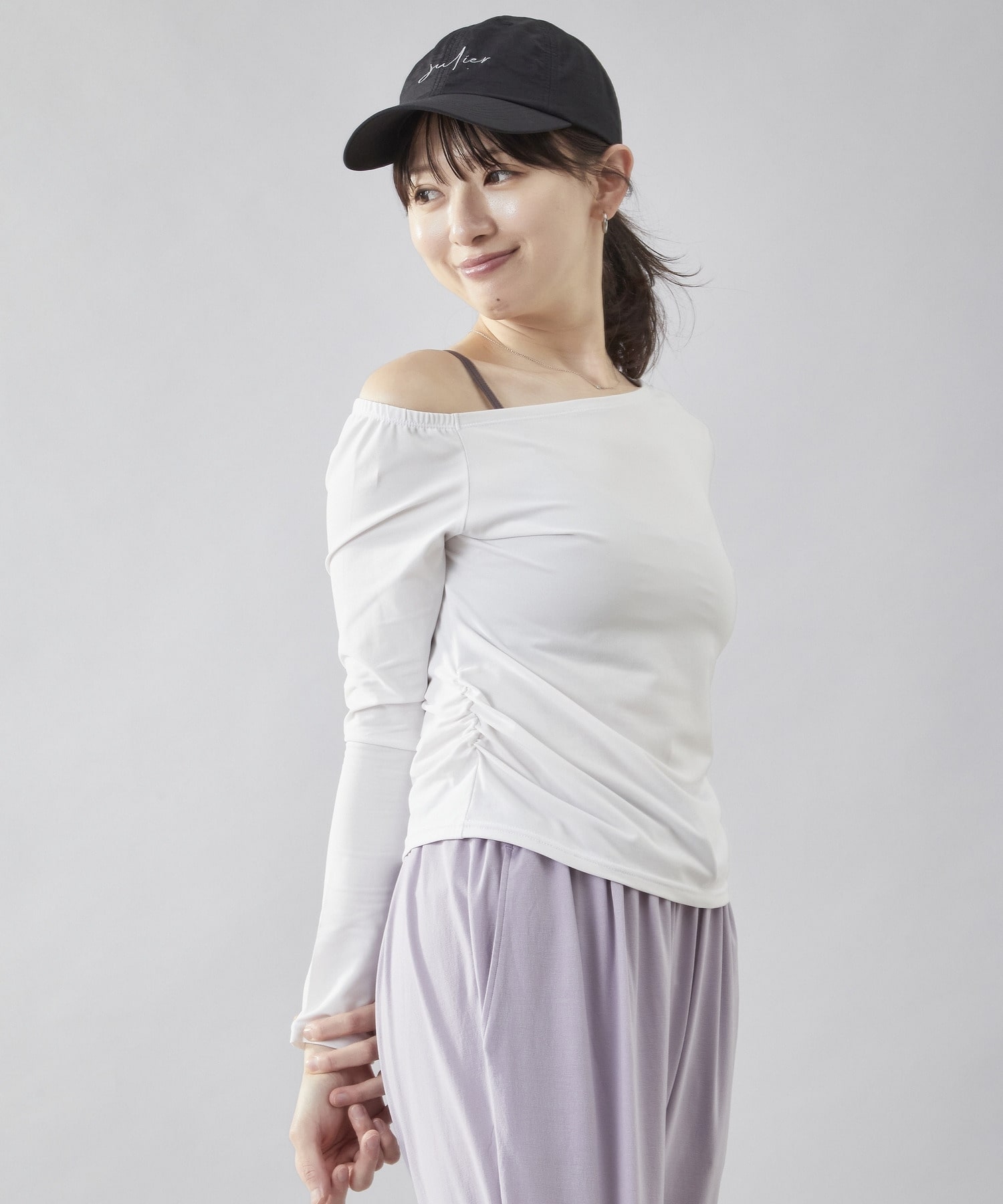 【Julier】Ecocoアシンメトリー ロングスリーブプルオーバー/エコ・UVカット・吸汗速乾・ハイストレッチ・ホットヨガ対応・ラッシュガード 詳細画像 ブラック 14
