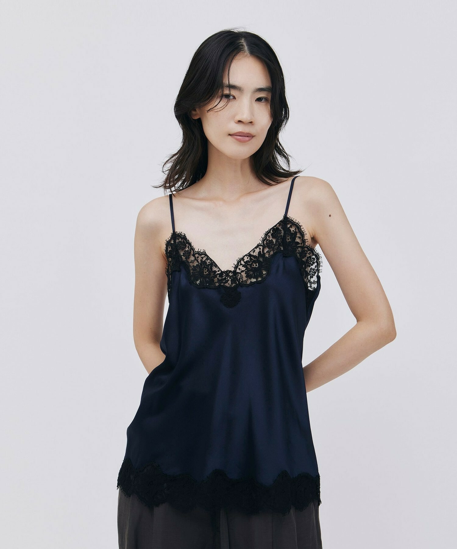 【unbilanc】ストークランジェリー 詳細画像 ネイビー 1