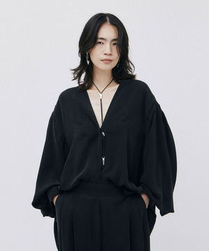 【unbilanc】ストームブラウス 詳細画像 スミクロ 1