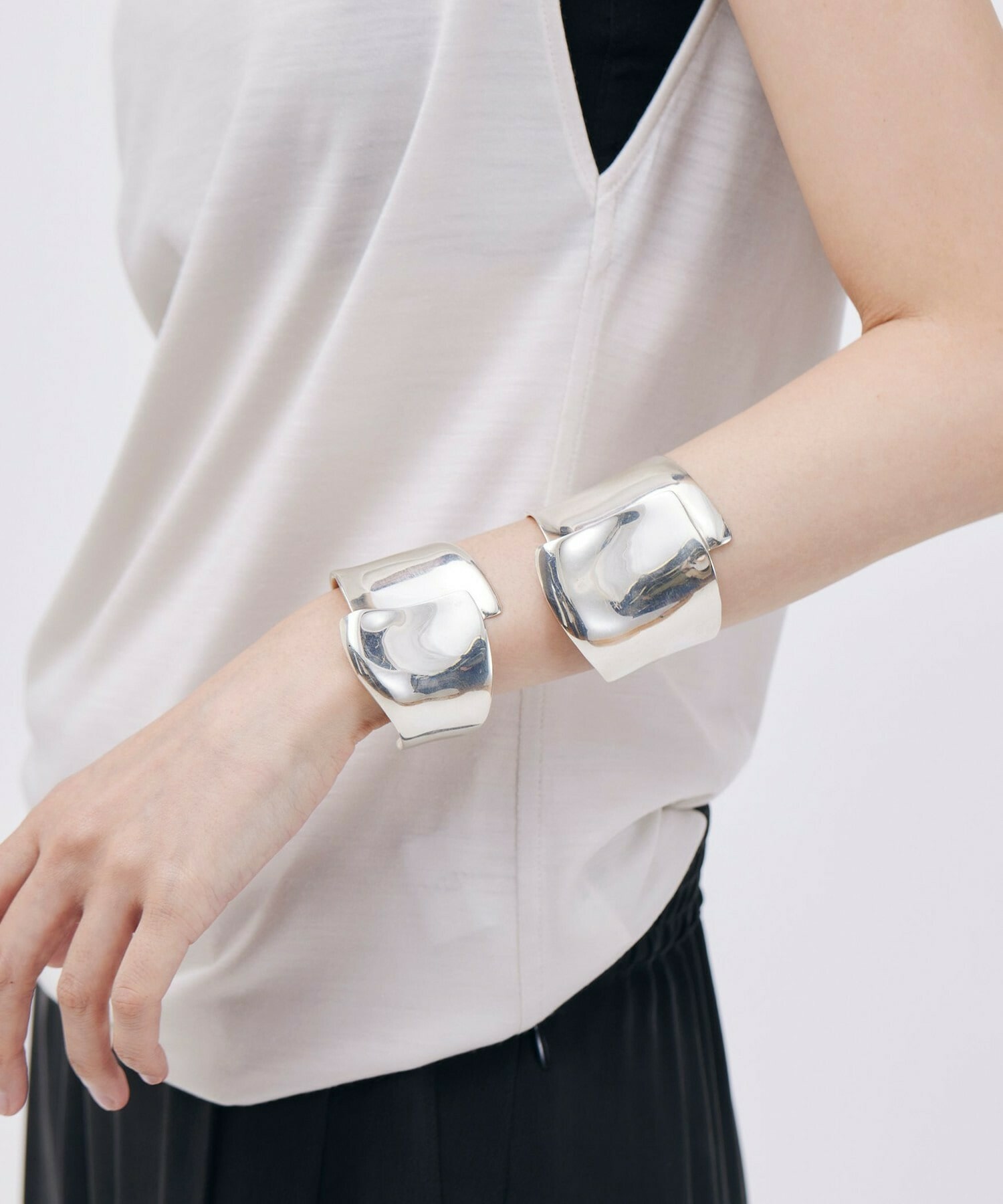 【unbilanc】＜JOAQUIN BERAO＞Bangle TOKYO SV 01 Mサイズ 詳細画像 シルバー 1