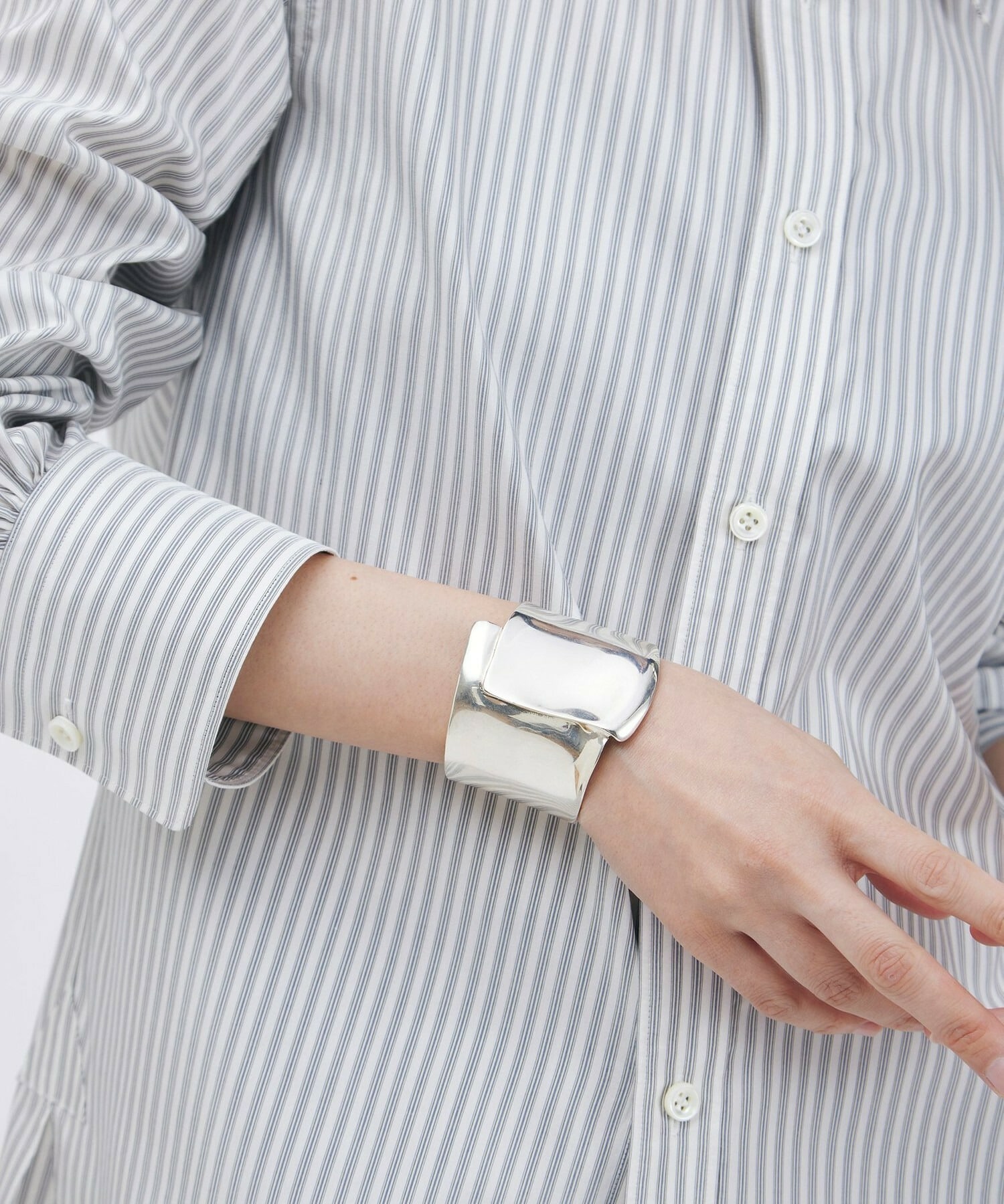 【unbilanc】＜JOAQUIN BERAO＞Bangle TOKYO SV 01 Mサイズ 詳細画像 シルバー 1