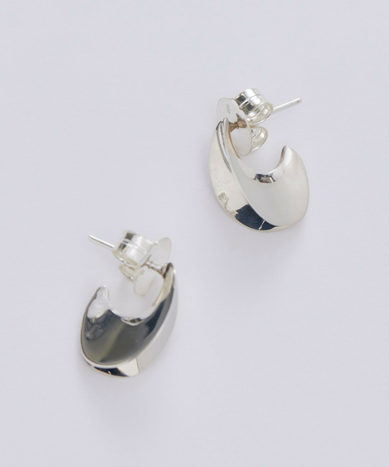 【unbilanc】＜JOAQUIN BERAO＞Earrings GAUDI SV 07 詳細画像 シルバー 1