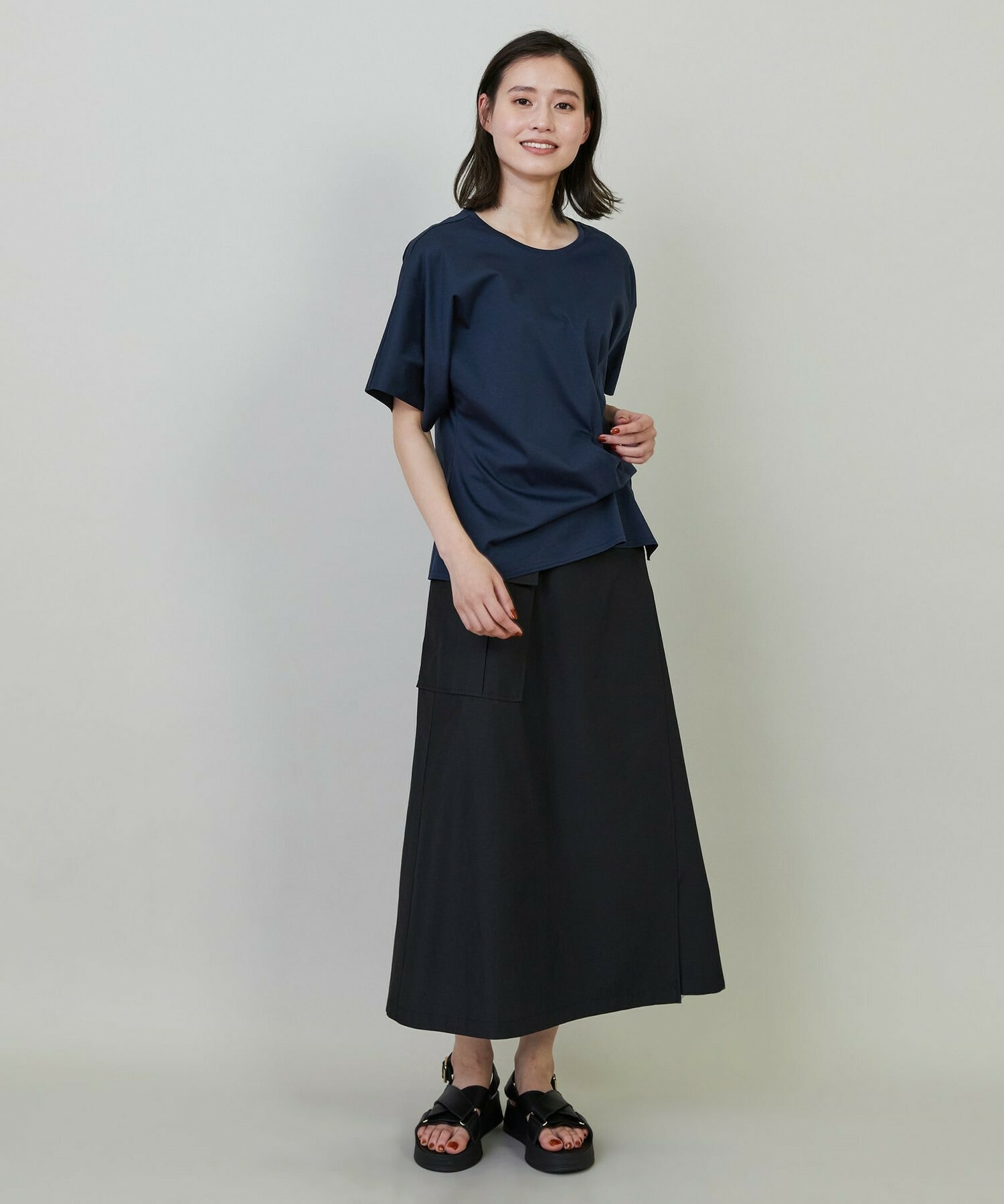 【L'EQUIPE】コットンスムースアシンメトリータックカットソー 詳細画像 ネイビー 2