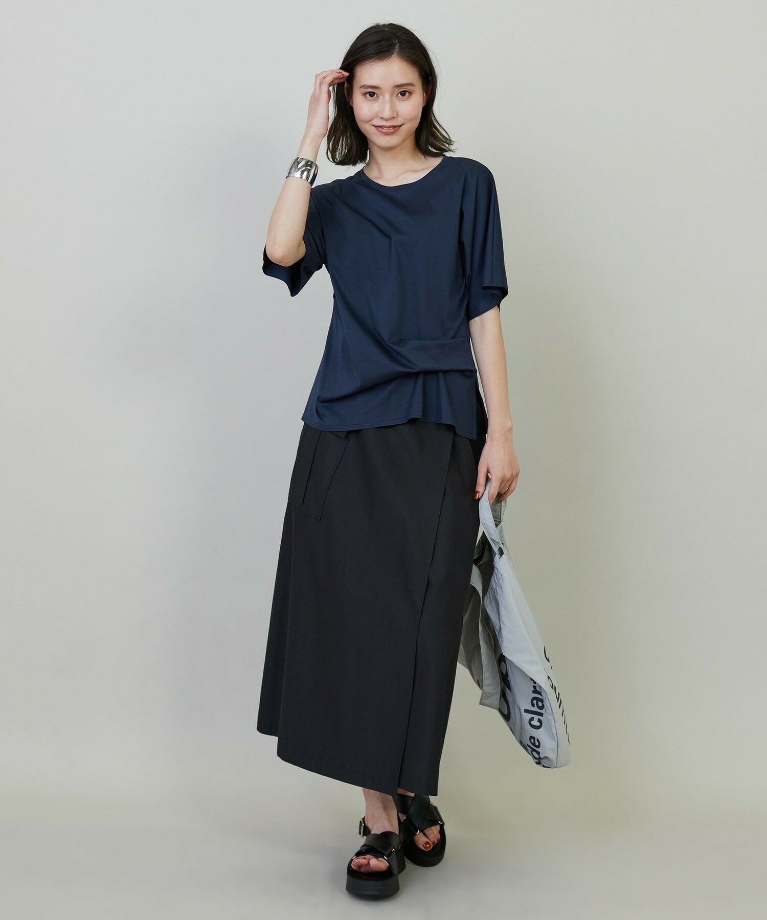 【L'EQUIPE】コットンスムースアシンメトリータックカットソー 詳細画像 ネイビー 5