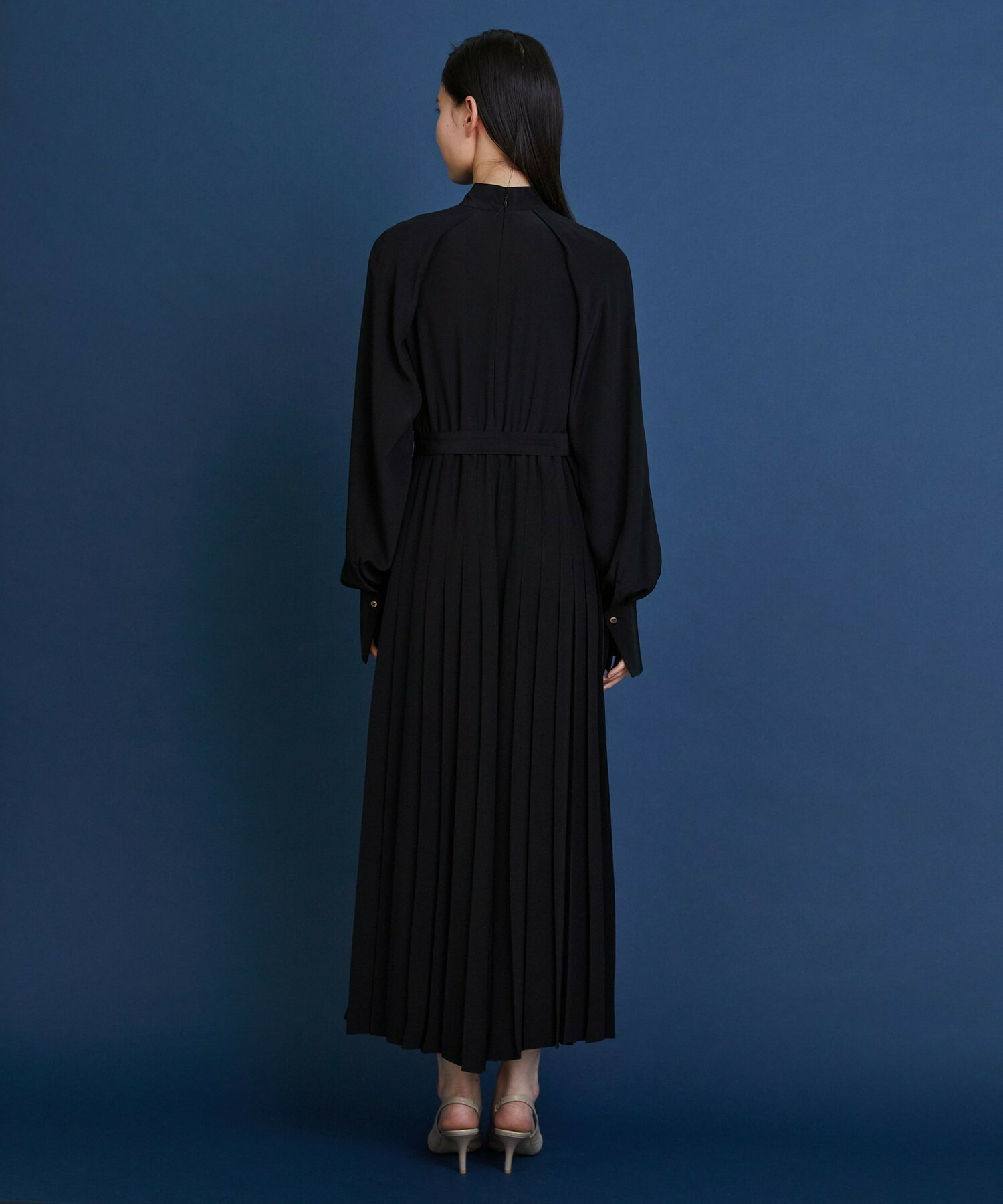 【COUTURIER】シルクデシン16匁ワンピース 詳細画像 ブラック 7