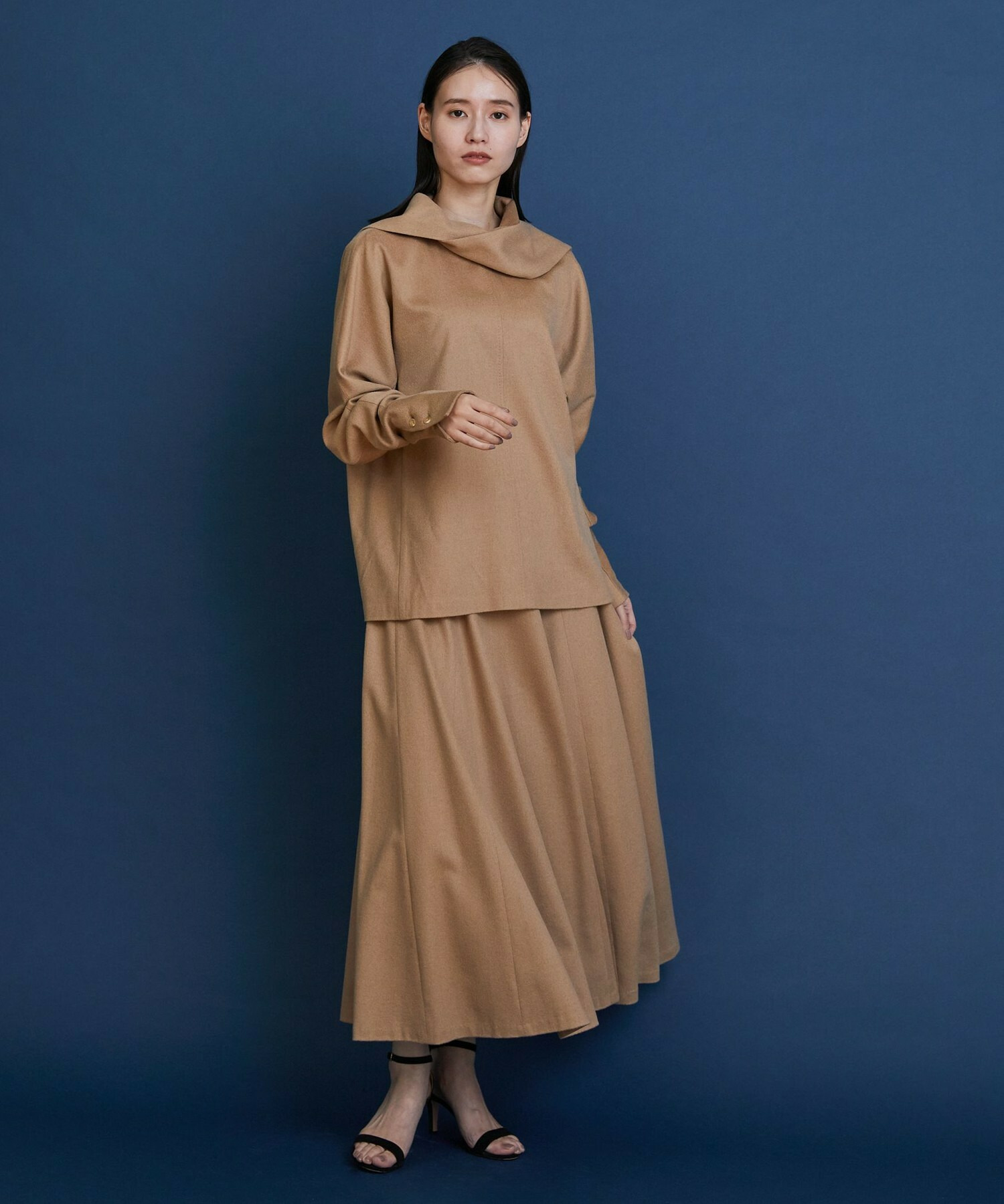 【COUTURIER】ピュアキャメルドレープブラウス 詳細画像 キャメル 1